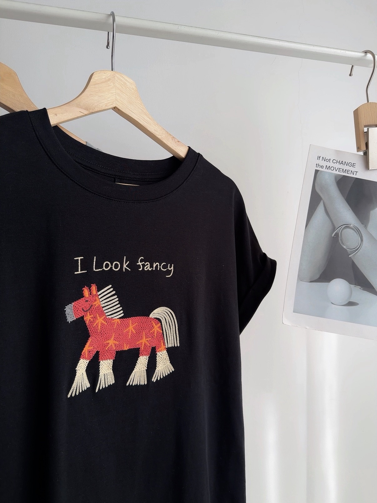 T72579 COE PONY EMBROIDRED TEE