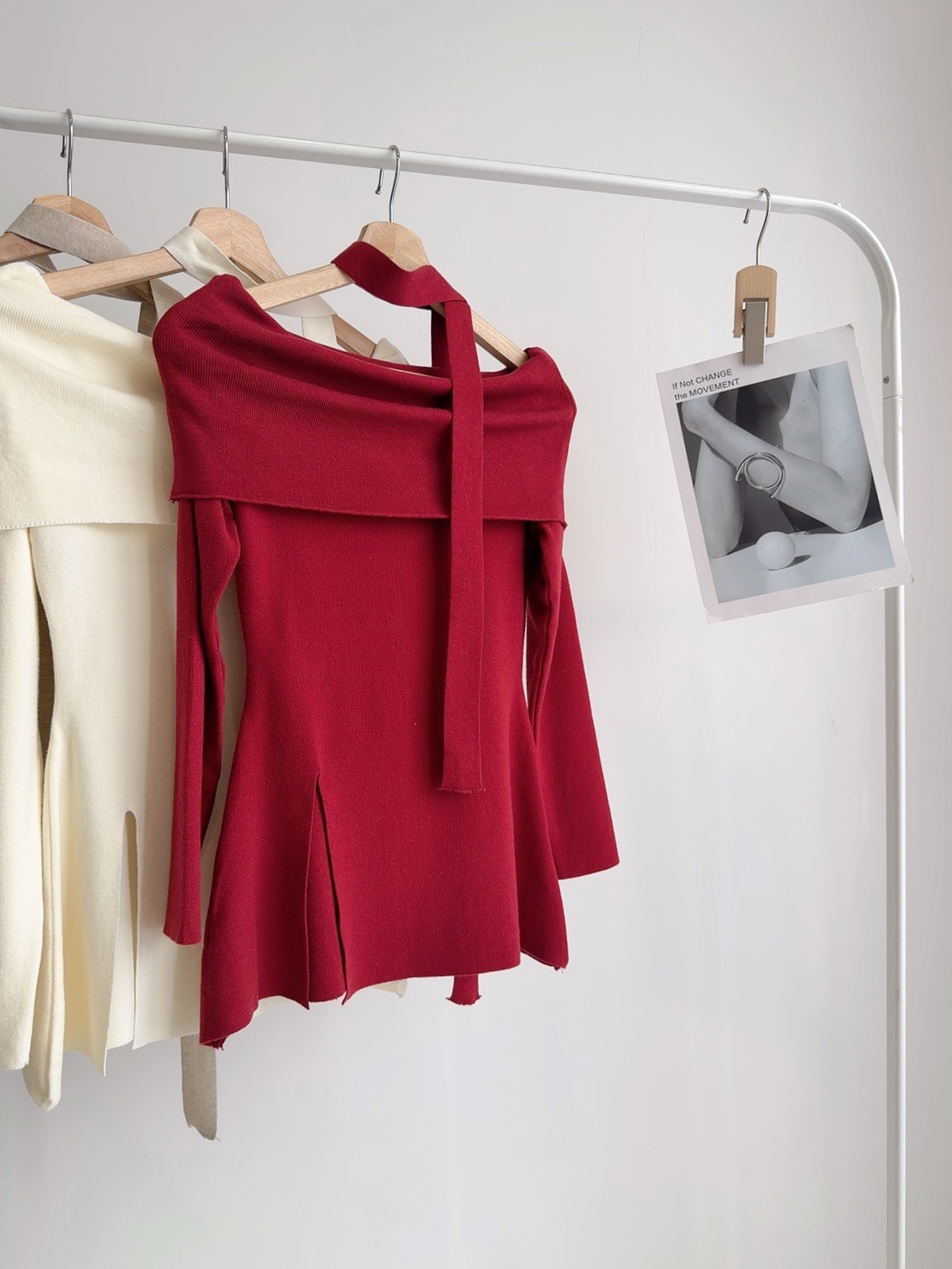 T72611 FENN OFF SHOULDER TIE KNIT TOP