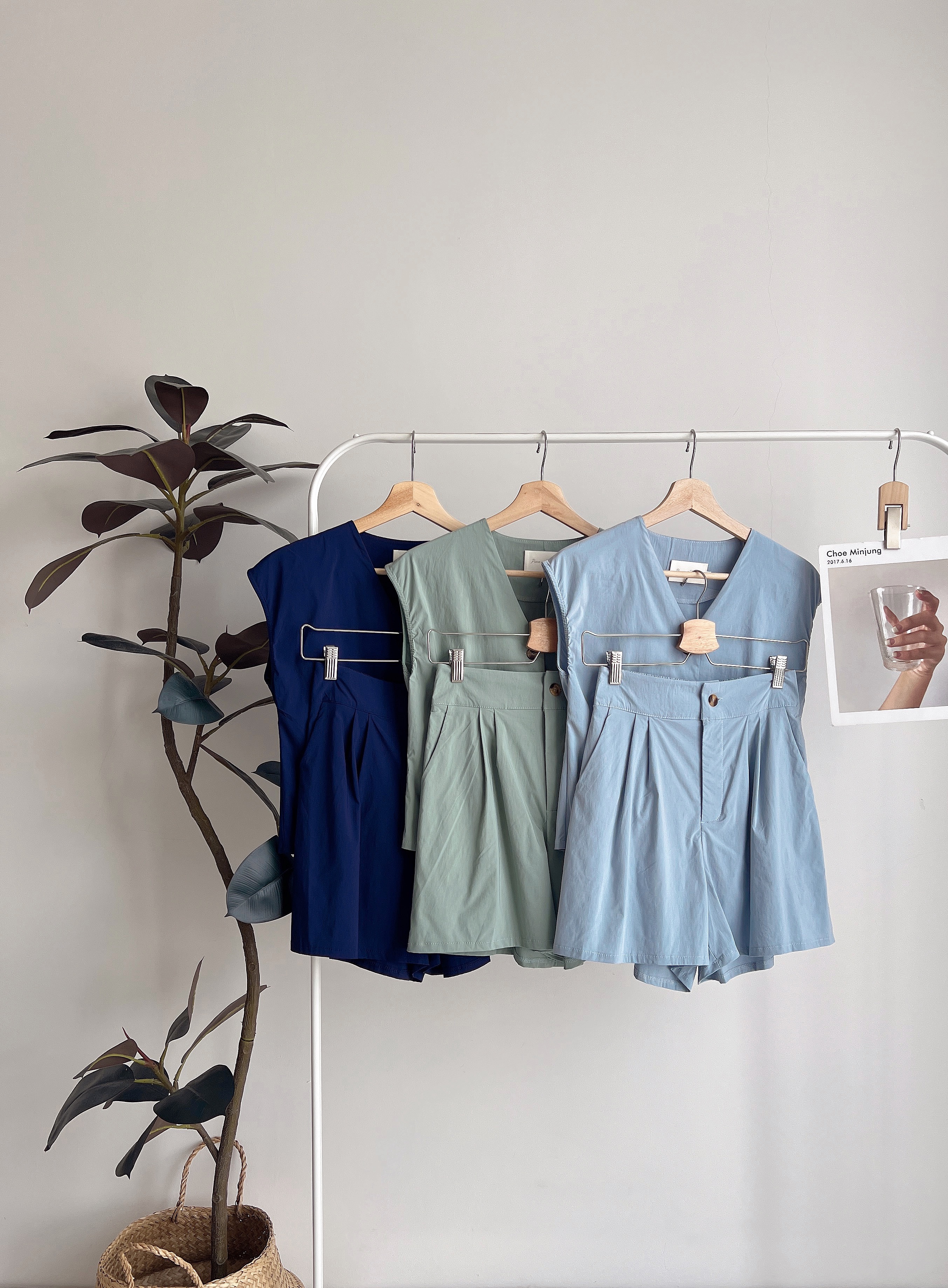 S72047 CLEO V TWO PIECES BUTTONS SET