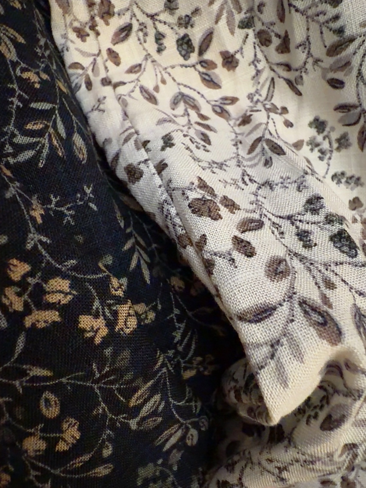 XYT1189- SERRA LINEN FLORAL SKIRT