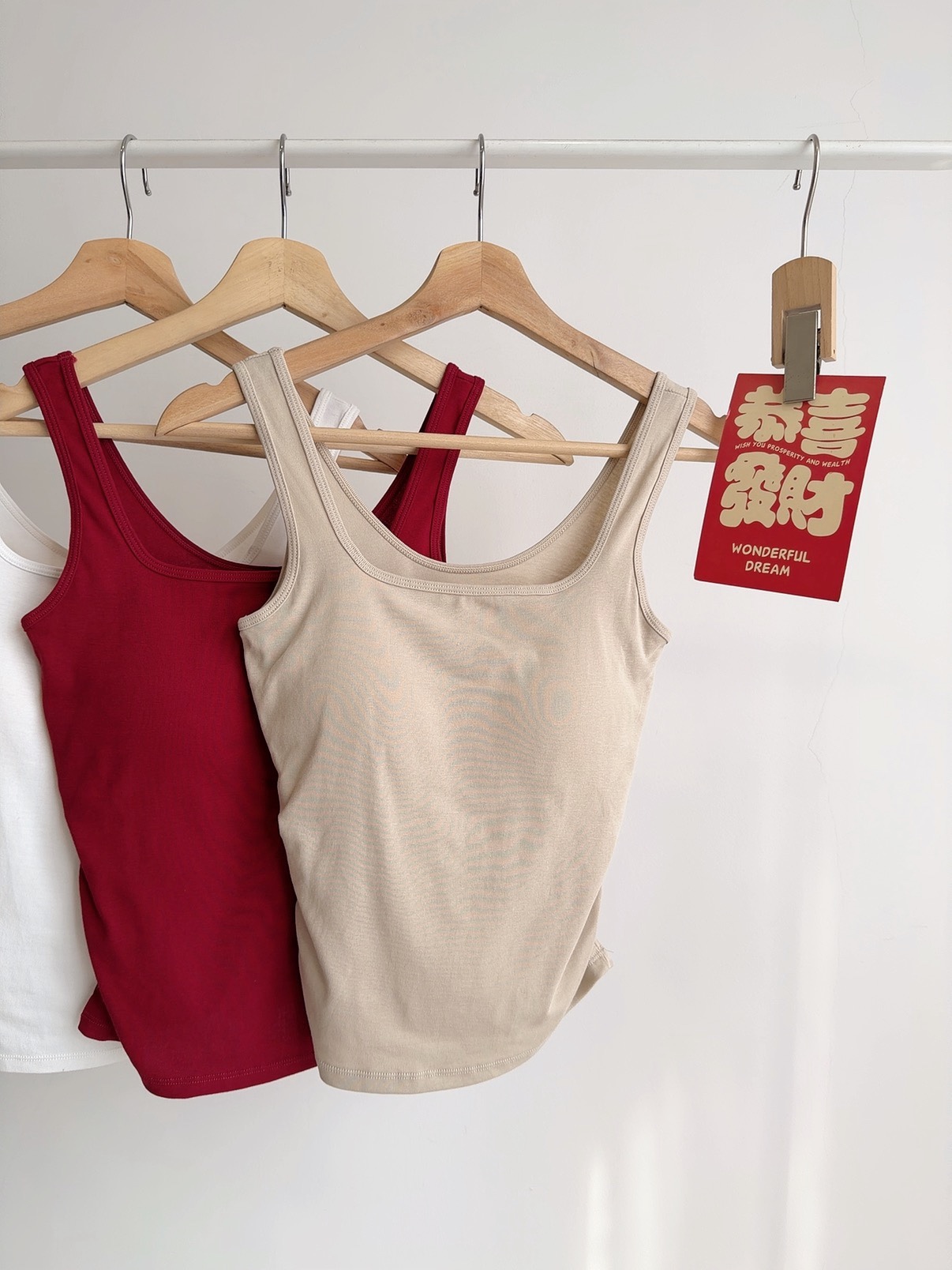 T72746 SELIN SQUARE NECK FIT TANK