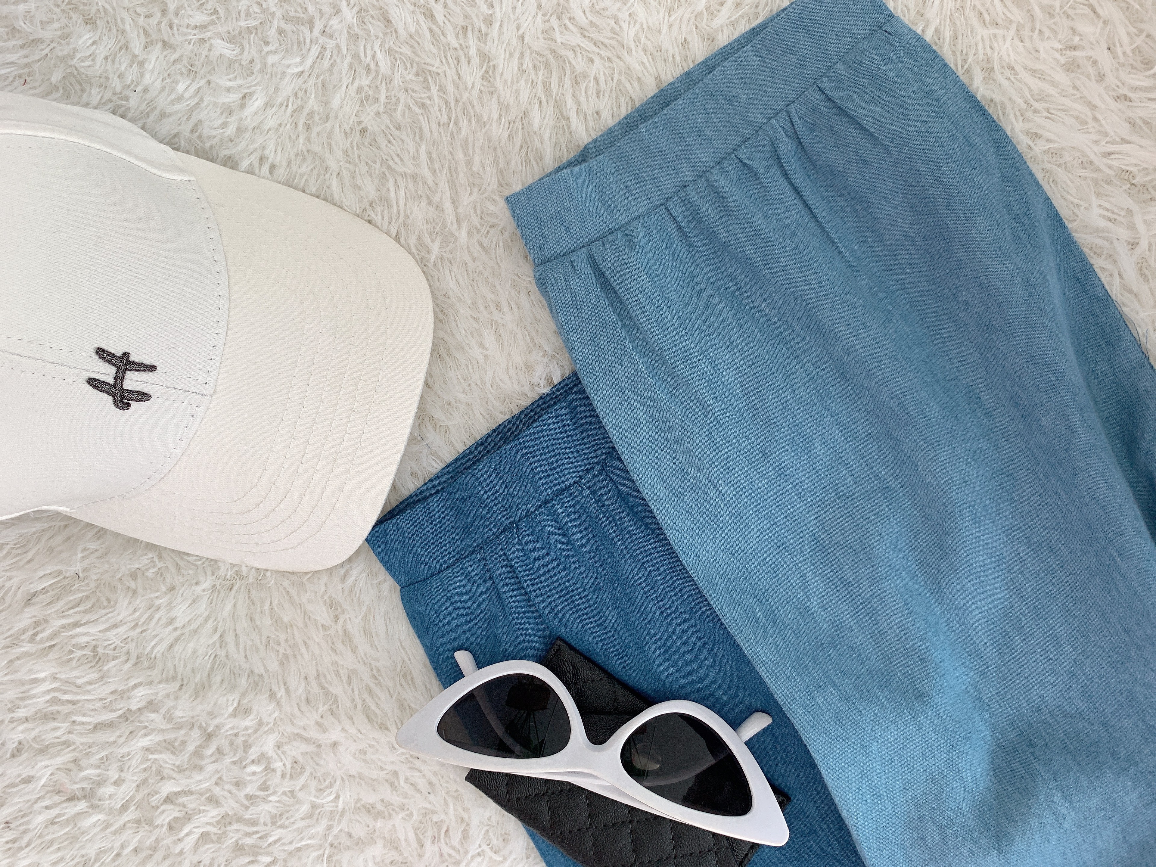 T60900 MEADOW WASH OFF DENIM BLOUSE