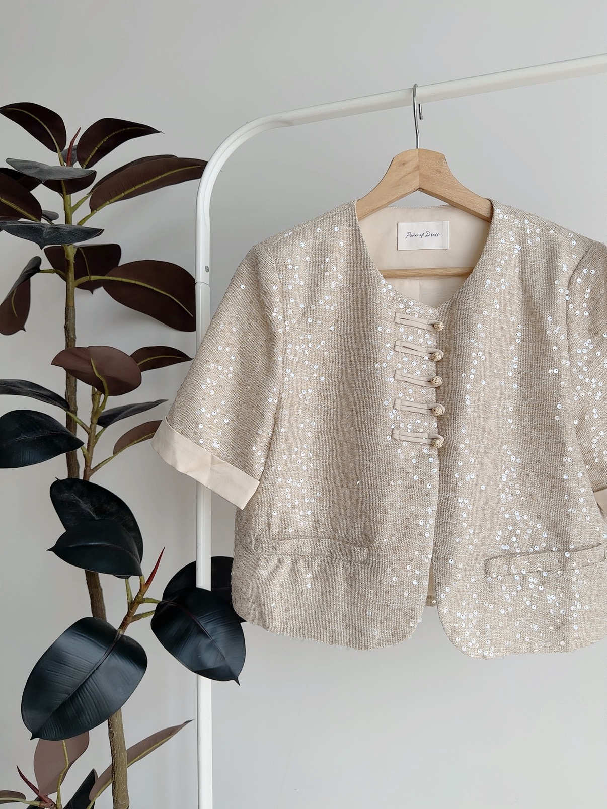 T72704  SHUYA PREMIUM SEQUIN TWEED  TOP