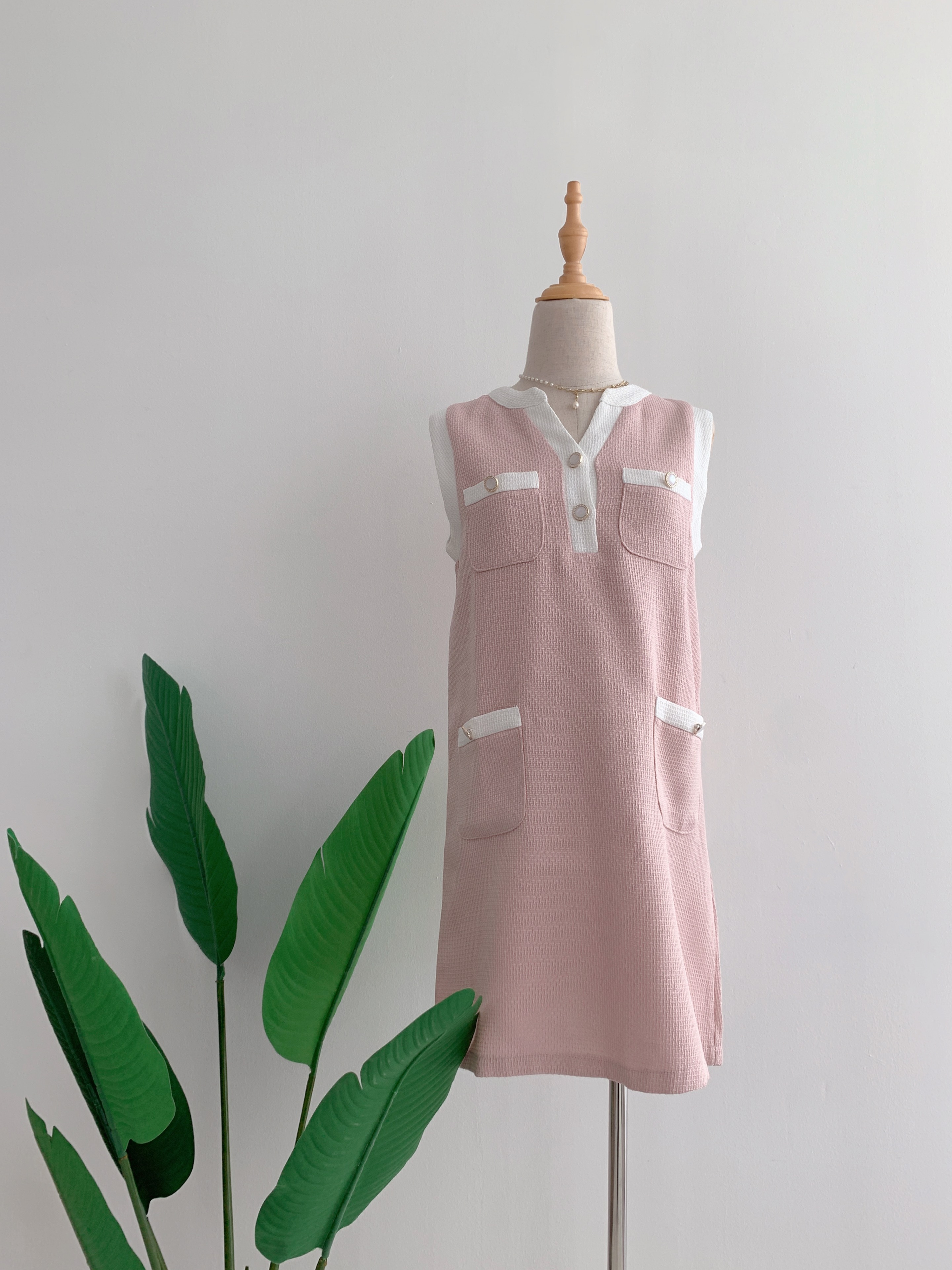 D70534 GABRIELLA CLASSIC TWEET DRESS