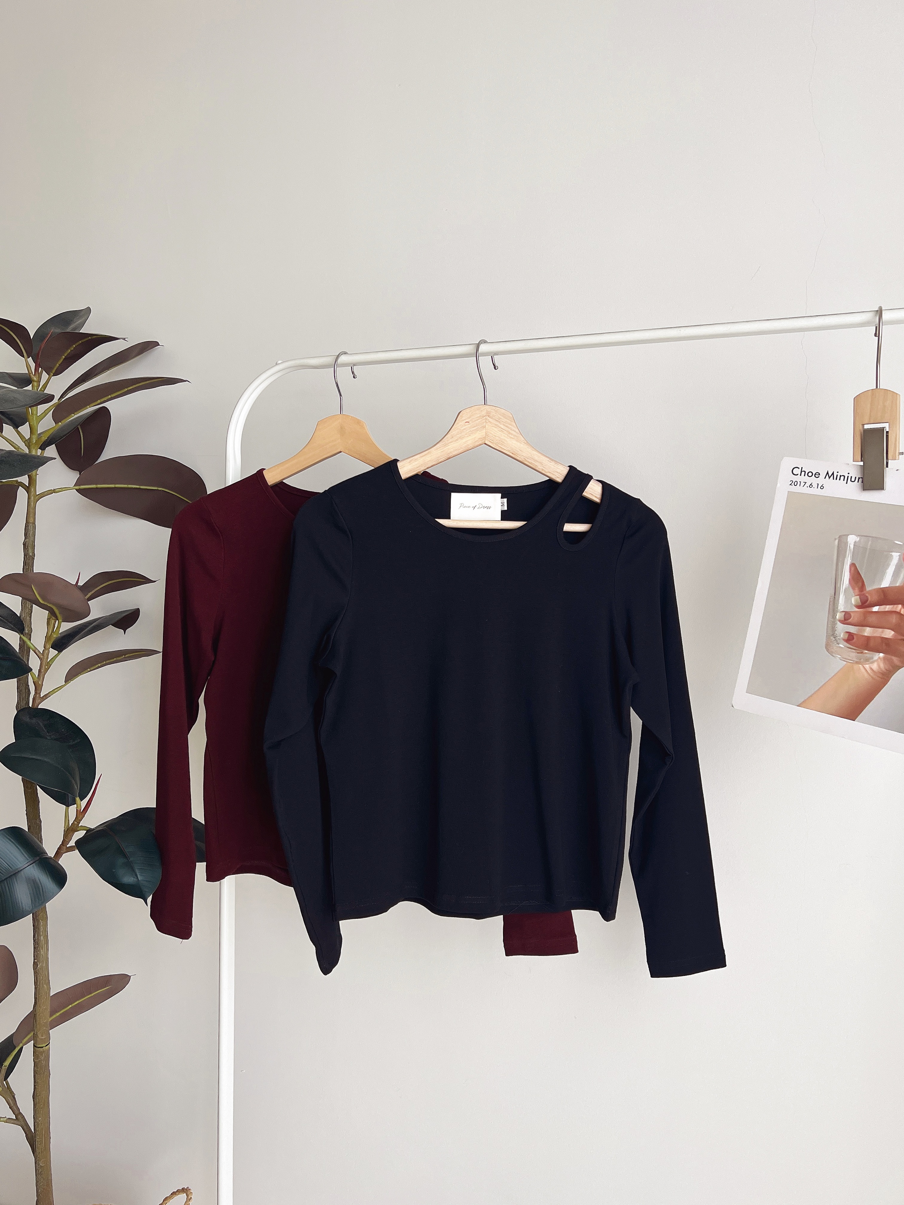 T72033 TESSA CUT IN LONG SLEEVE TOP