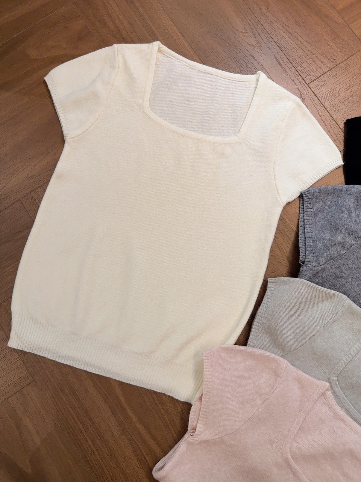 CYT8563 NANA KNIT CANDY BASIC TOP