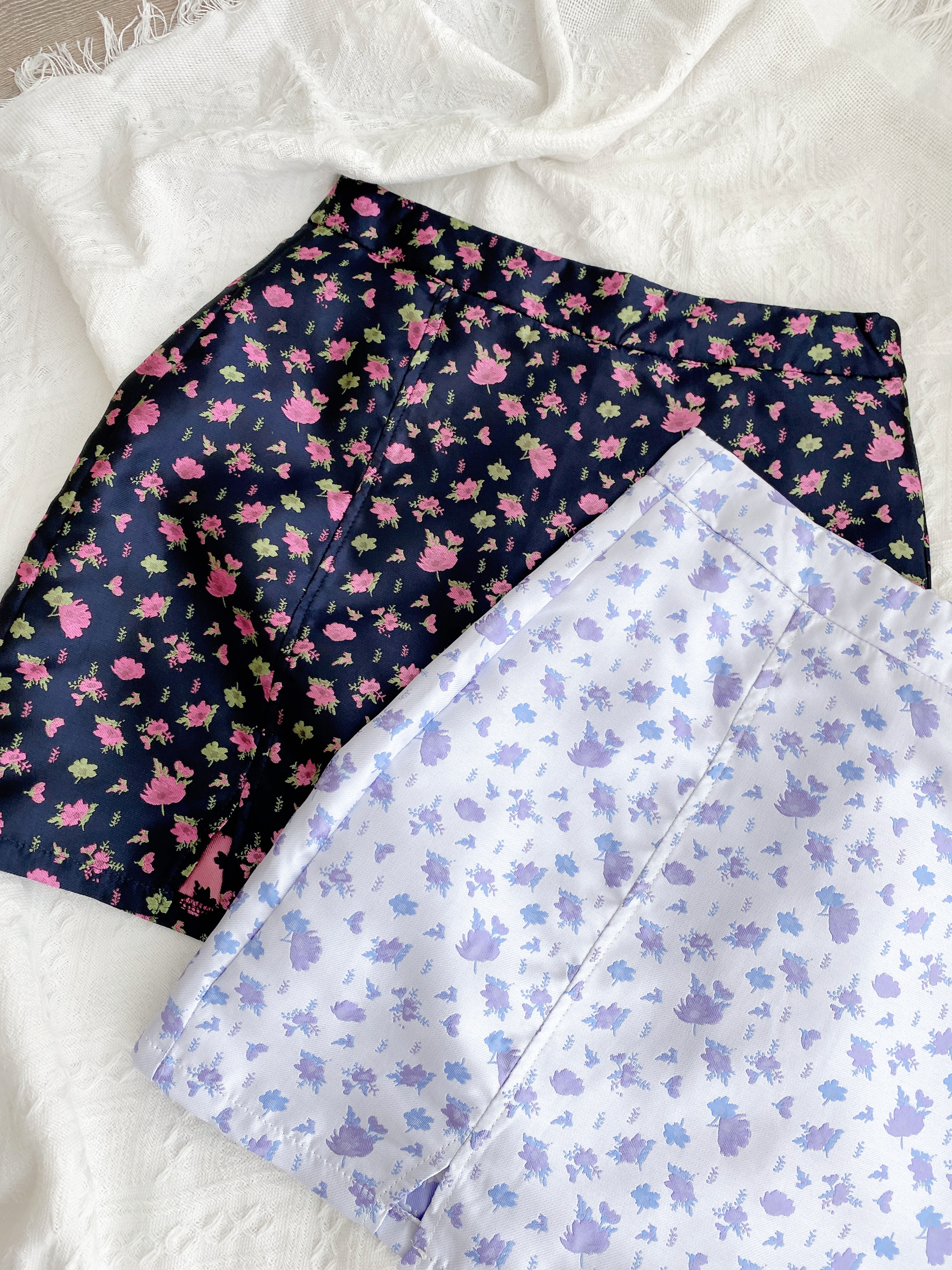 B9309 BERRY FLOWER HW SKORT