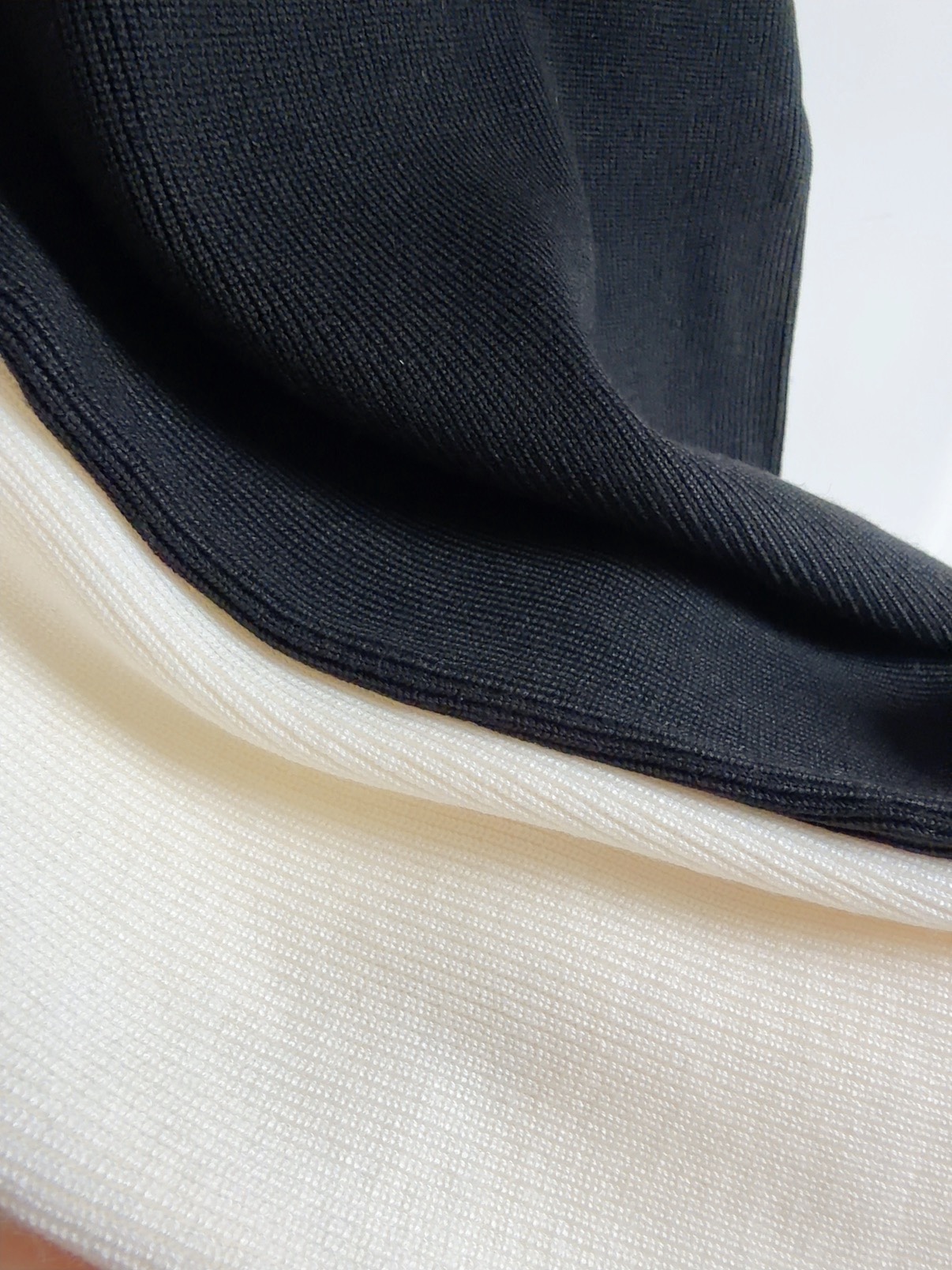 T72786 UMI RIN KNIT SINGLET