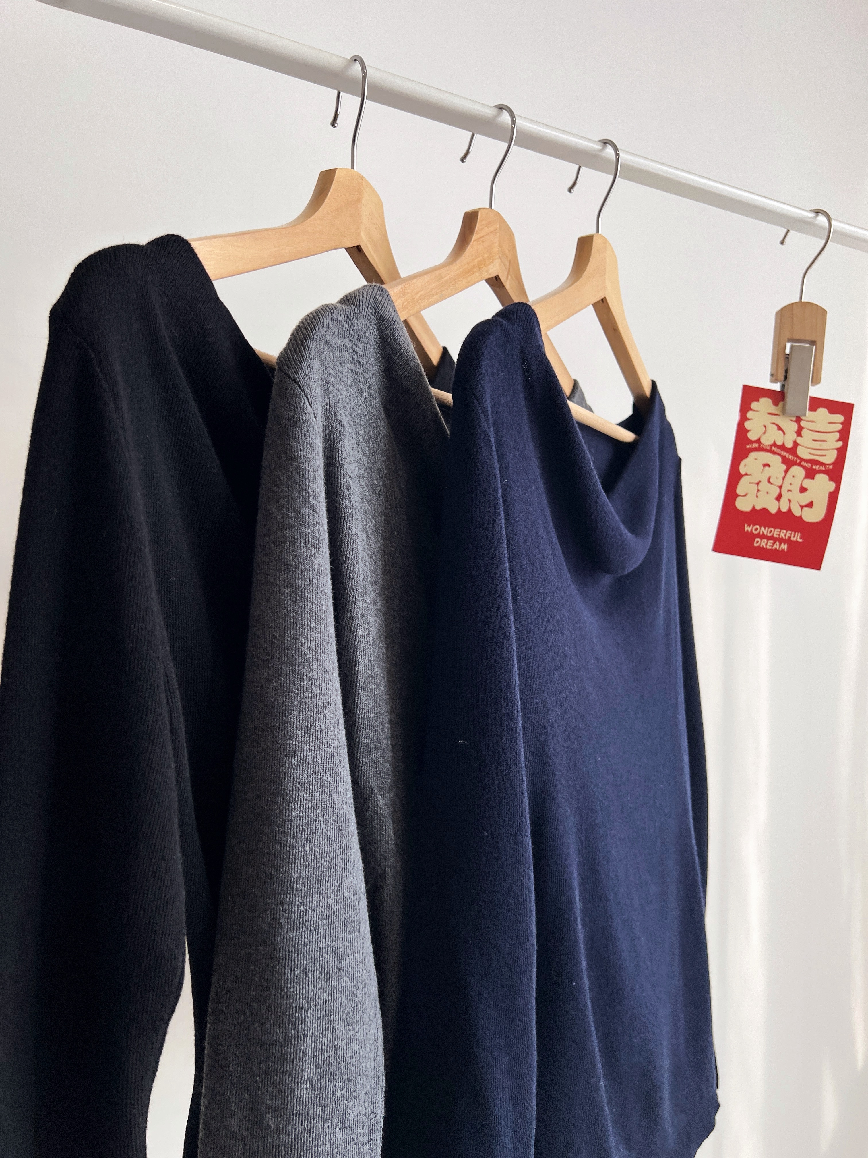 T72740 CELEST DRAPE KNIT TOP