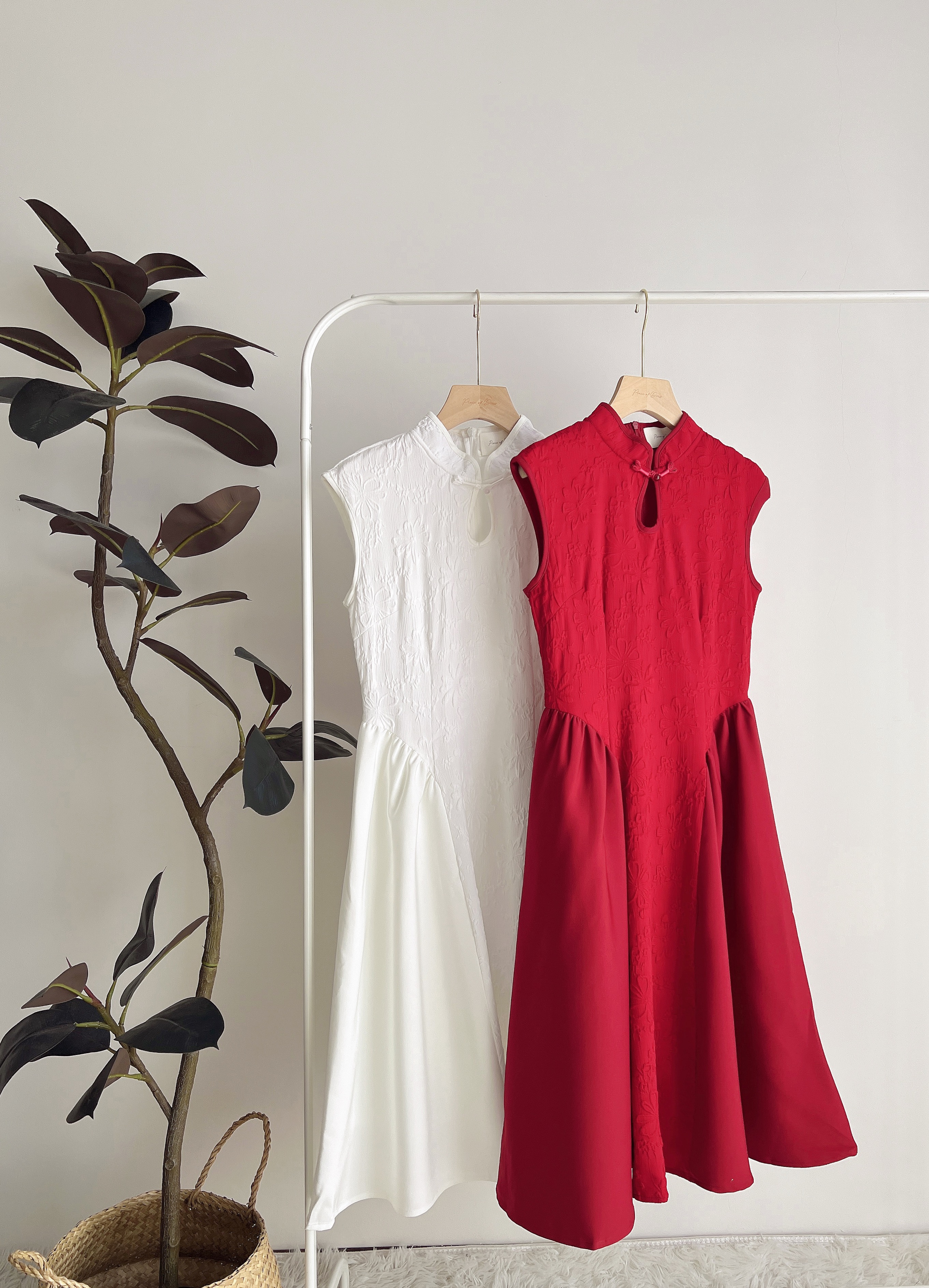 D70775 MUYI LACEY CHEONGSAM DRESS