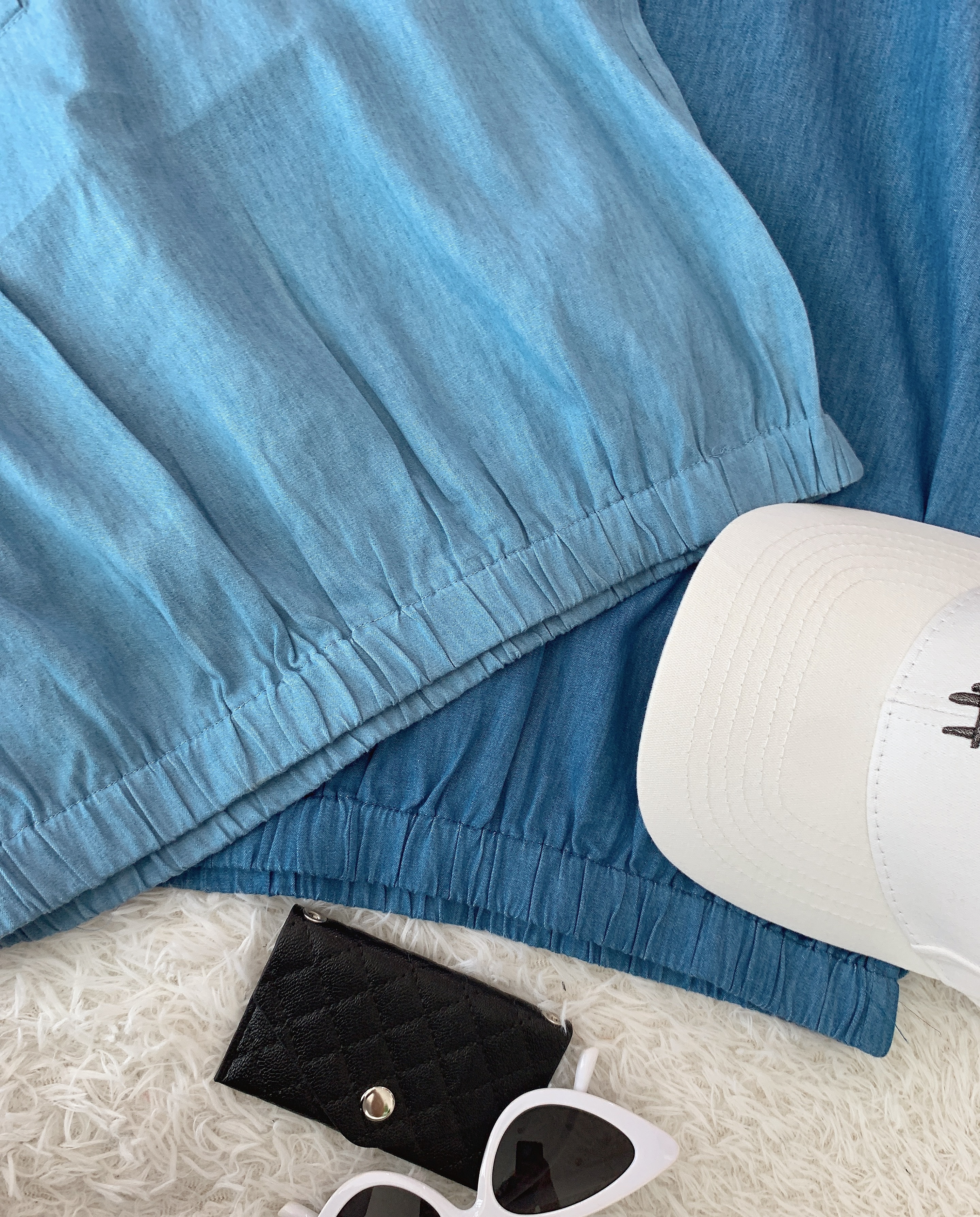 T60900 MEADOW WASH OFF DENIM BLOUSE