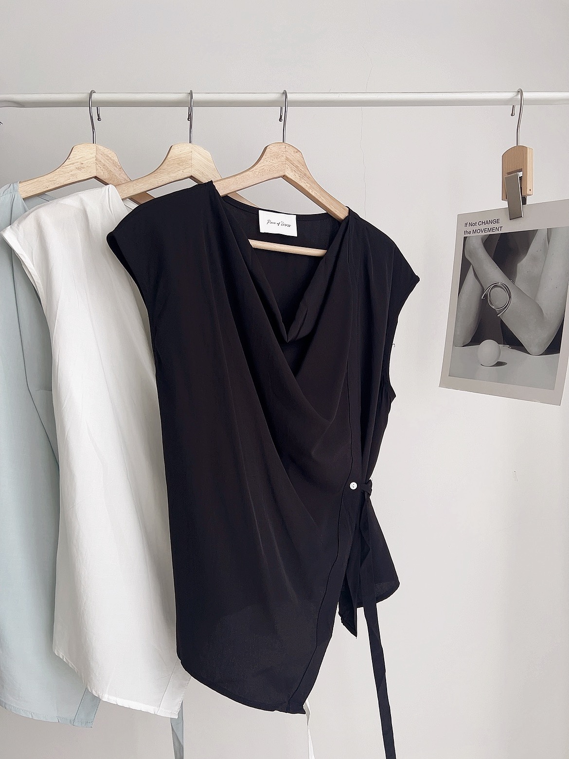 T72466 MOYA KR DESIGN DRAPPED BLOUSE