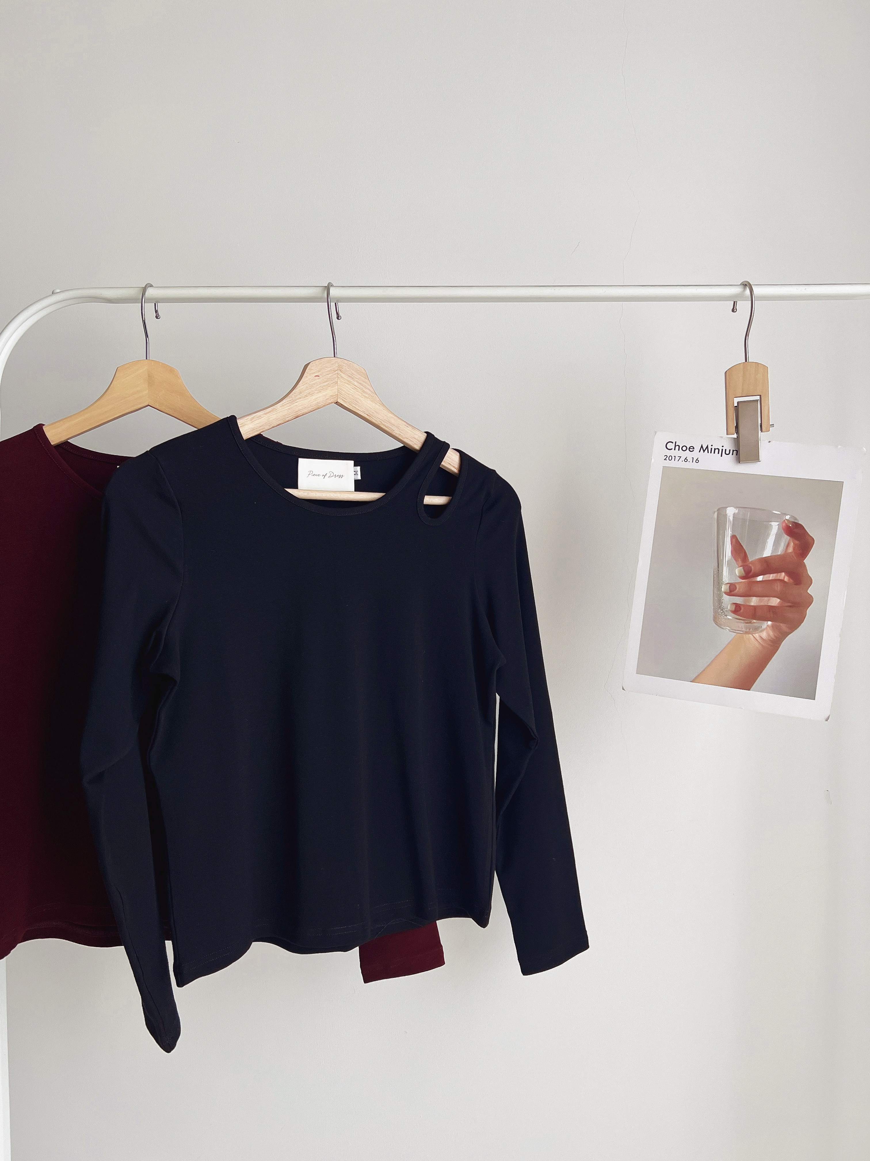 T72033 TESSA CUT IN LONG SLEEVE TOP