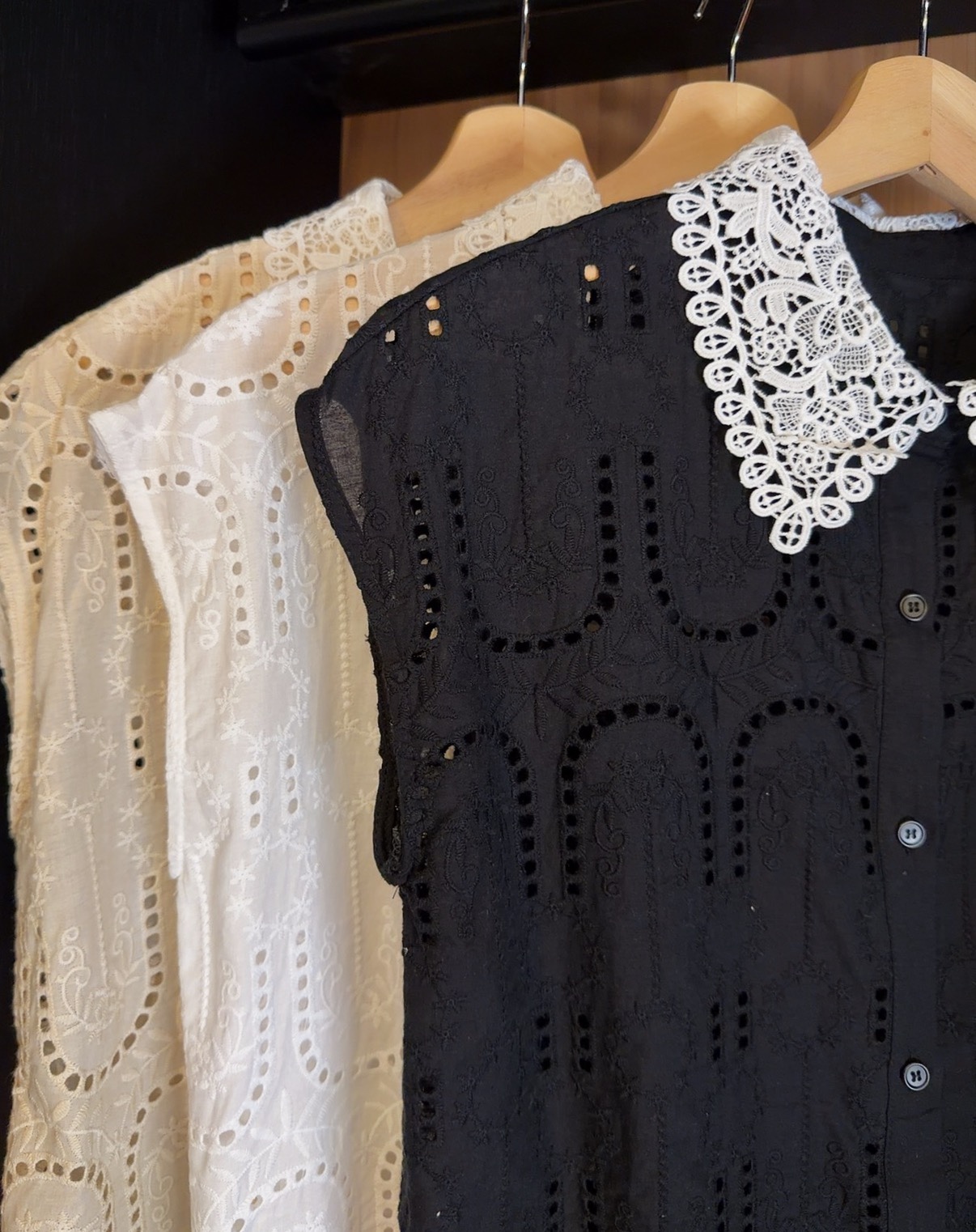FT700 MIYA PREMIUM EYELET SHIRT