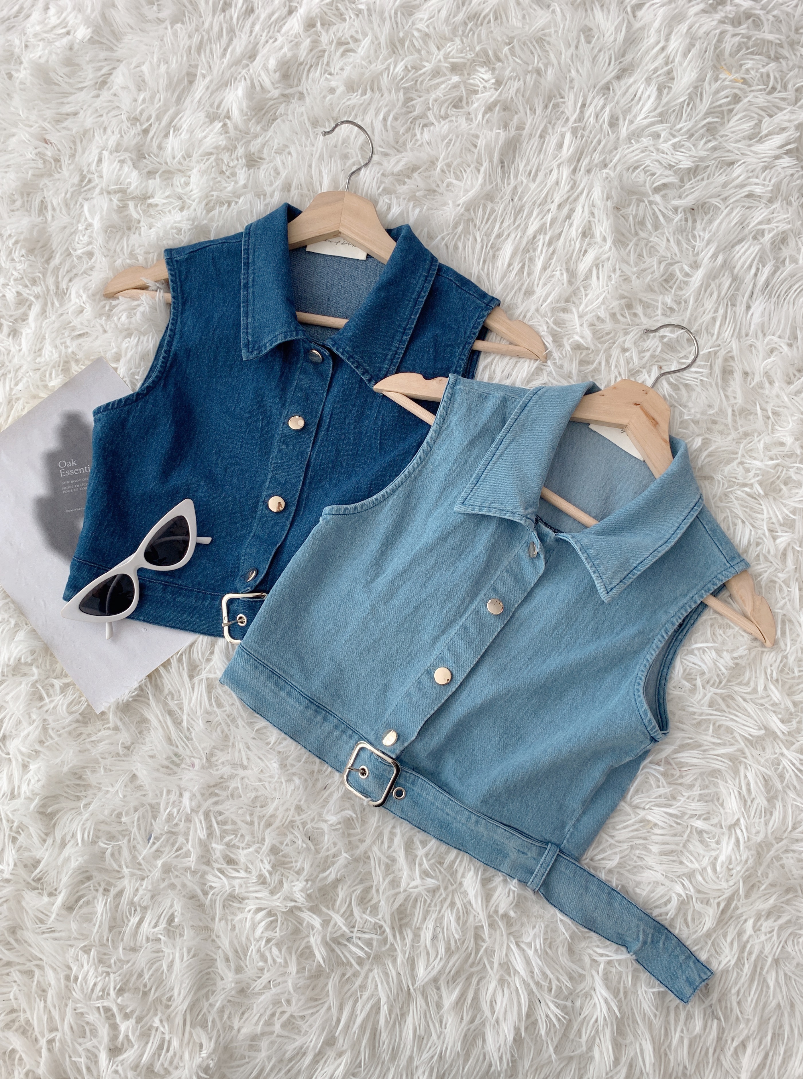 T70489 BROOKIE DENIM SLEEVELESS SHIRT