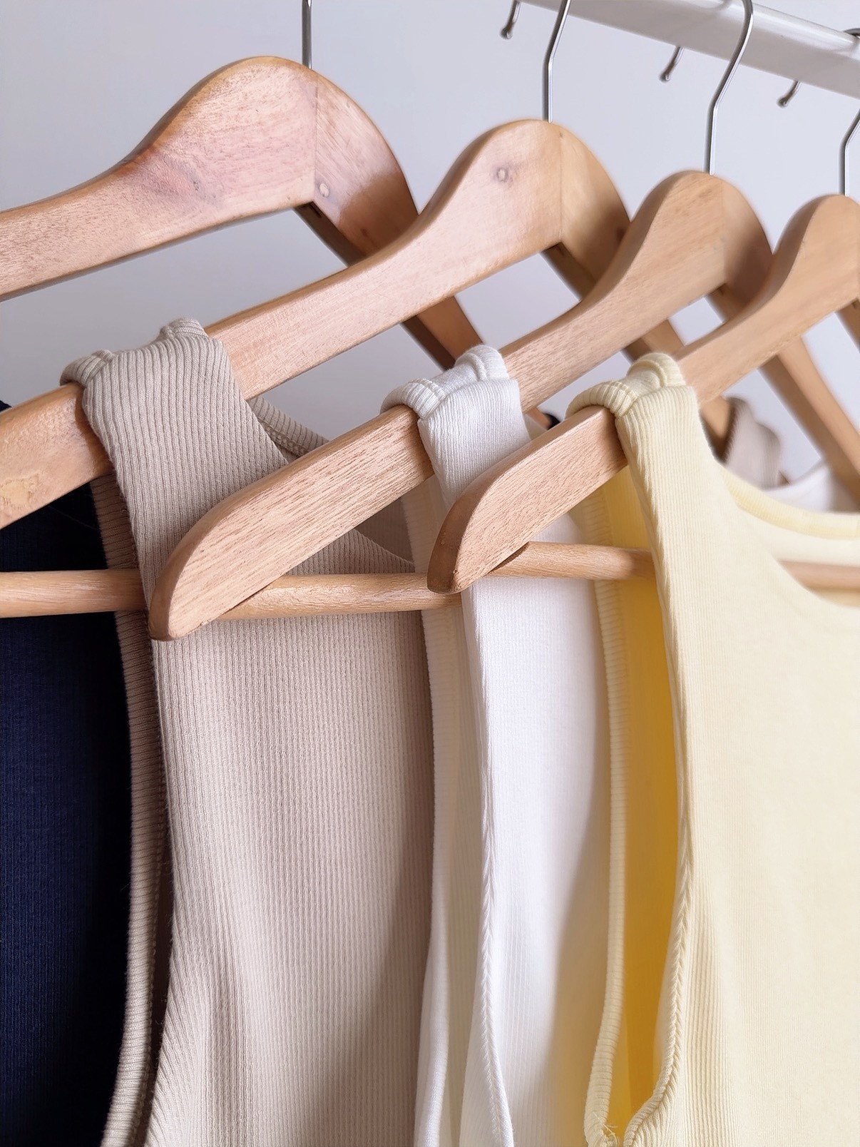 T72743  RHEA COMFORT TANK