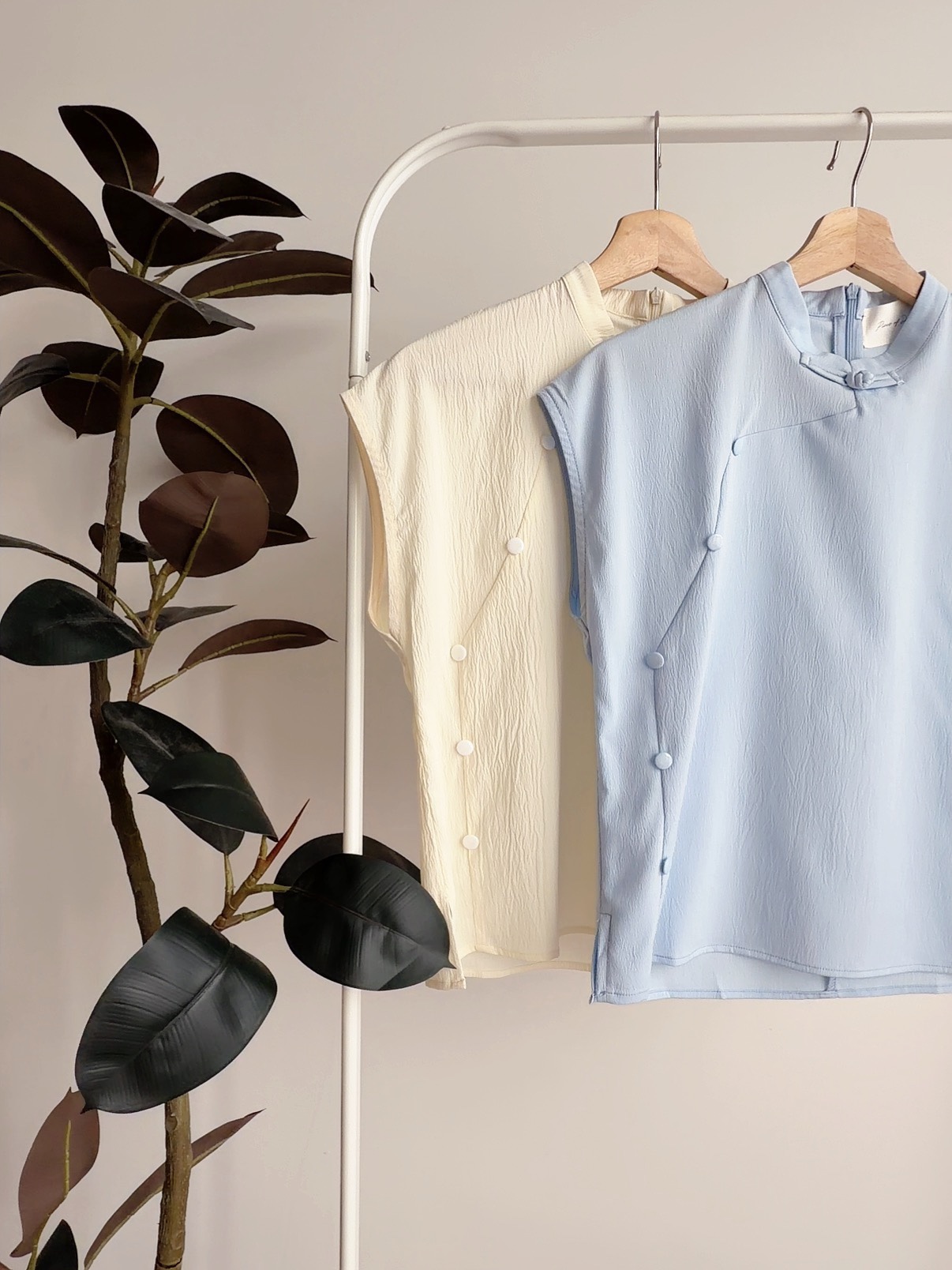 T72696 YU AI MODERN CHEONGSAM TOP