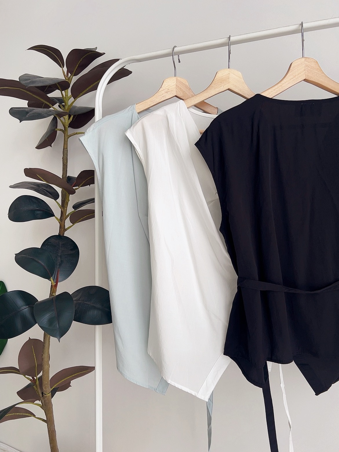 T72466 MOYA KR DESIGN DRAPPED BLOUSE