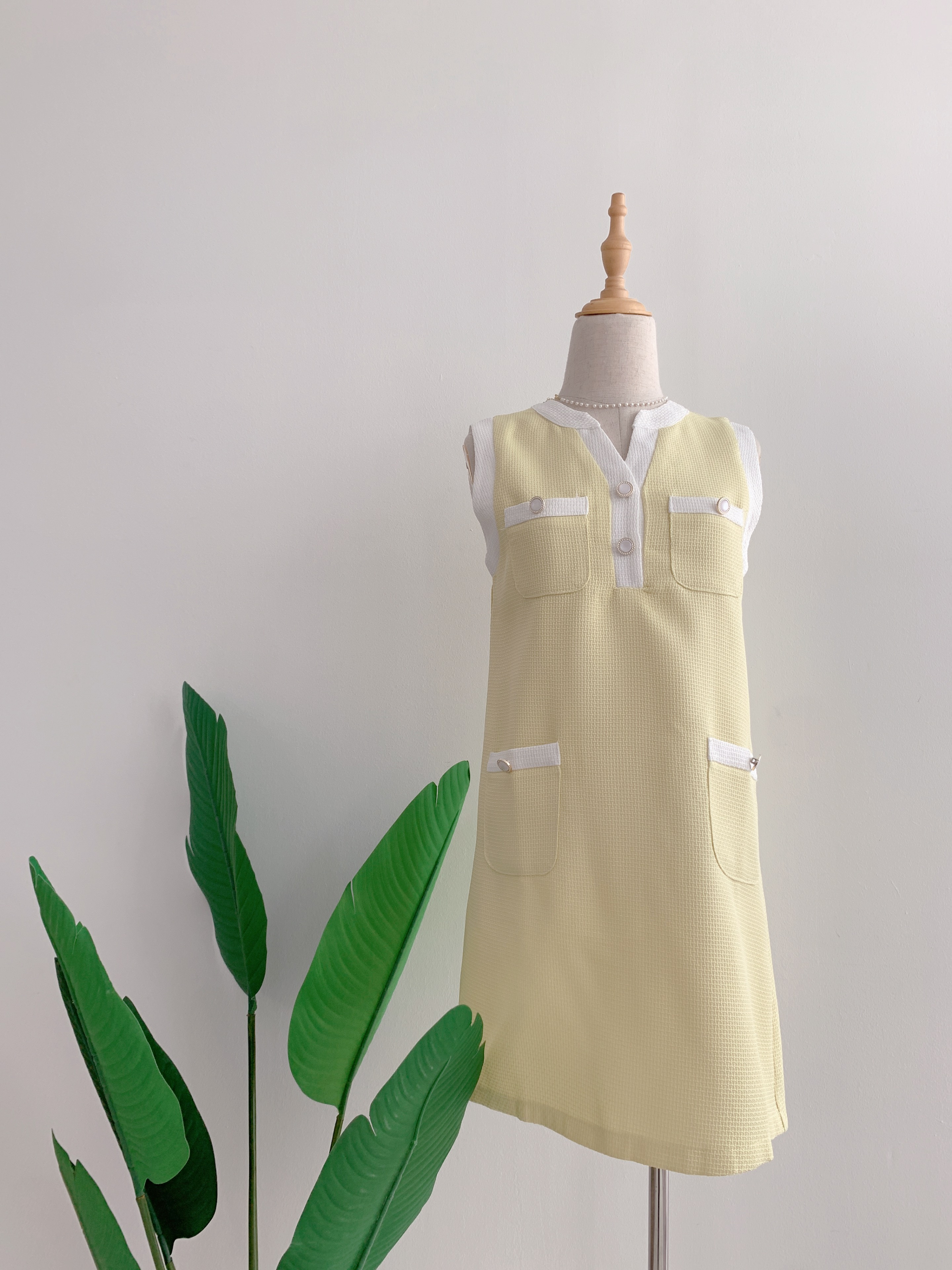 D70534 GABRIELLA CLASSIC TWEET DRESS