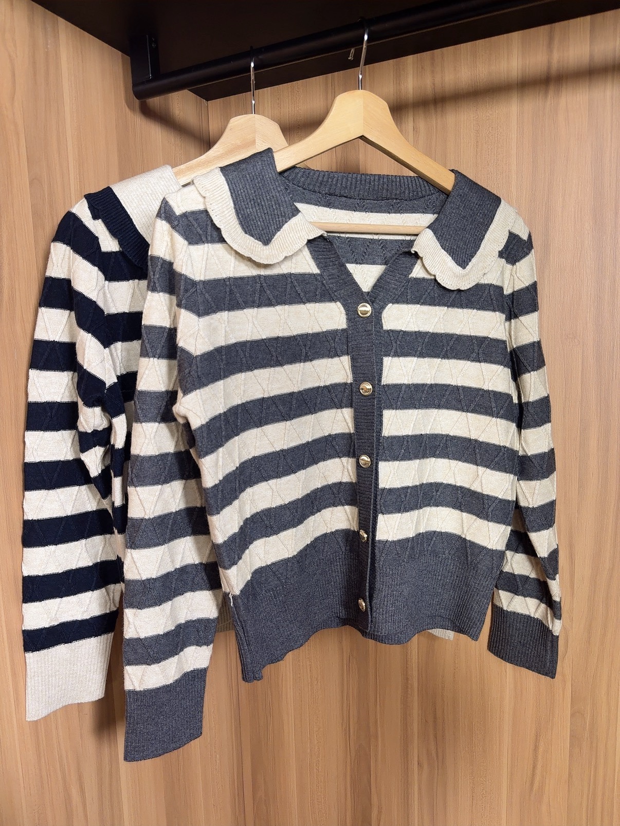 ZST2005 CLASSIC COLLAR STRIPE KNIT TOP