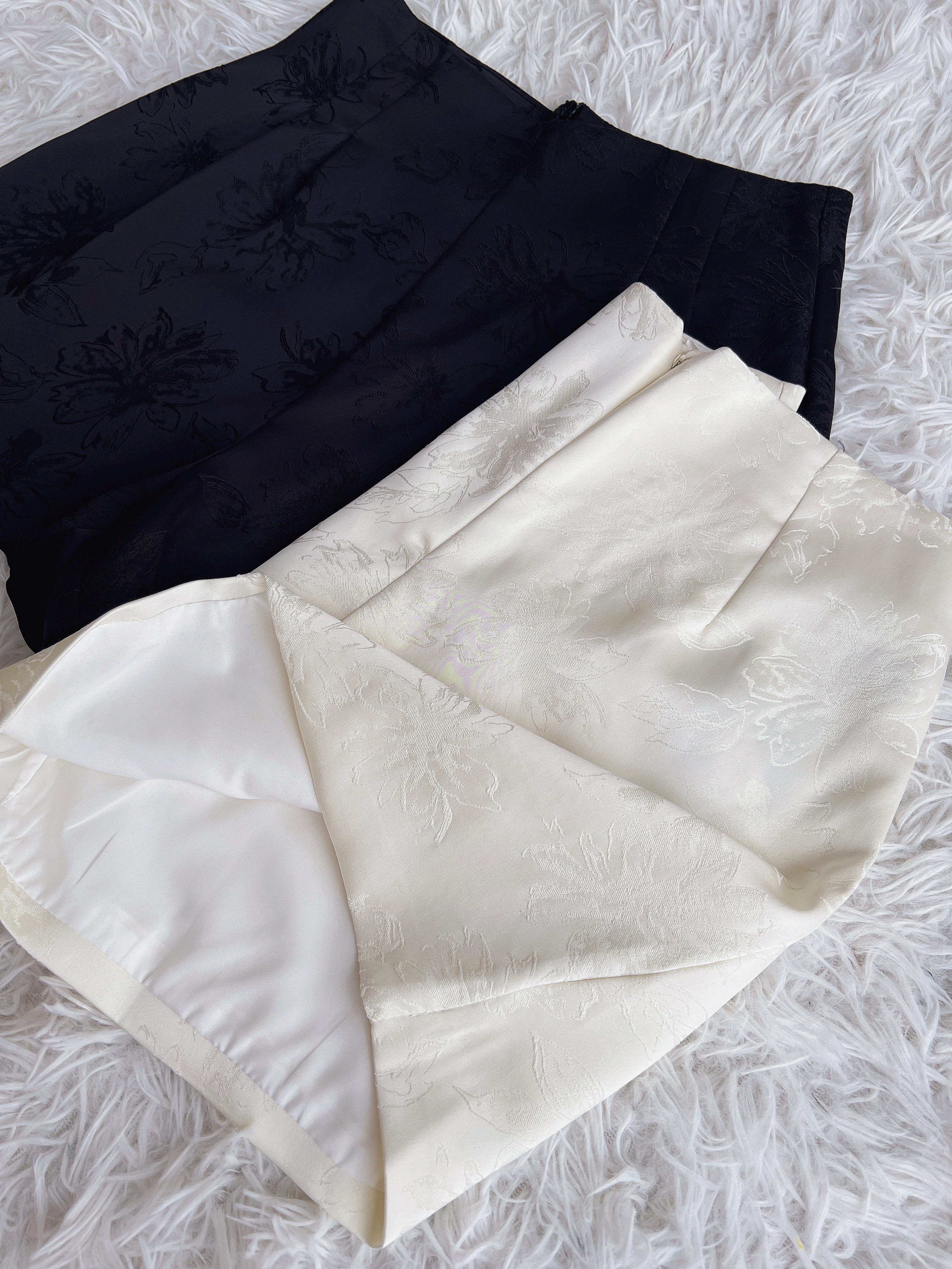 B70672 LYNA FLORAL HIGHWAIST PANT