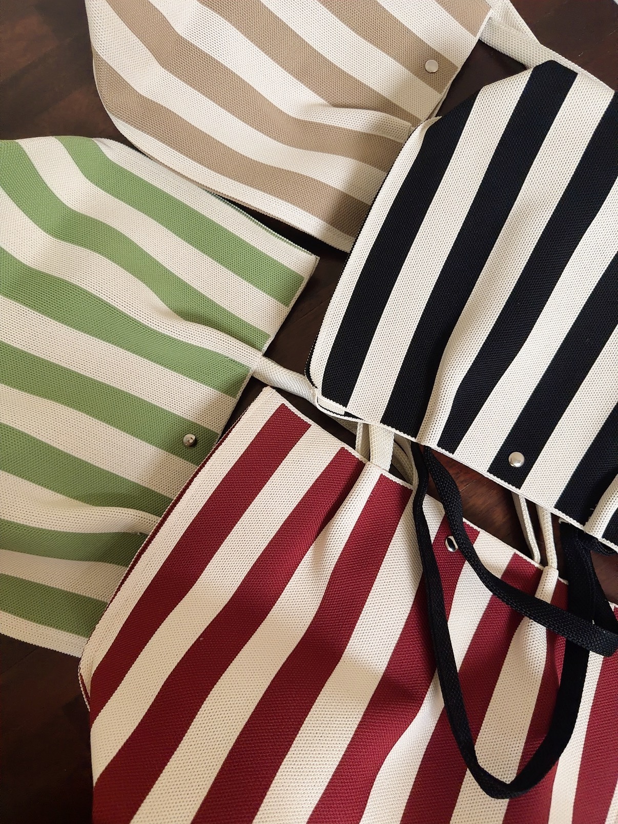 A101 HOLIDAY STRIPE TOTE