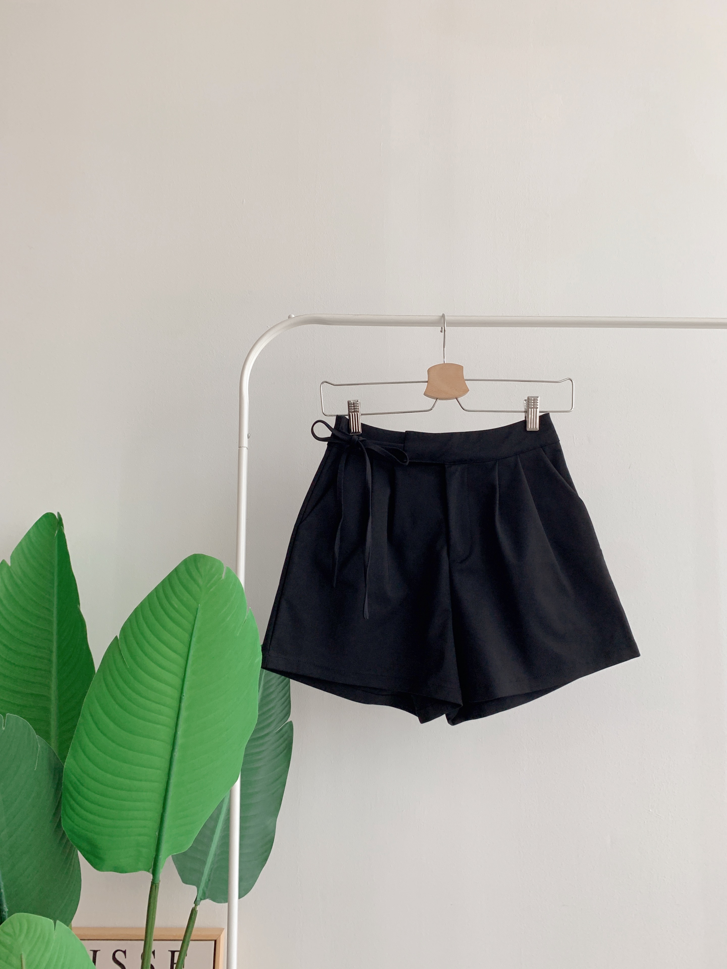 B70419 ELLINGTON PREMIUM RIBBON TIE SHORTS