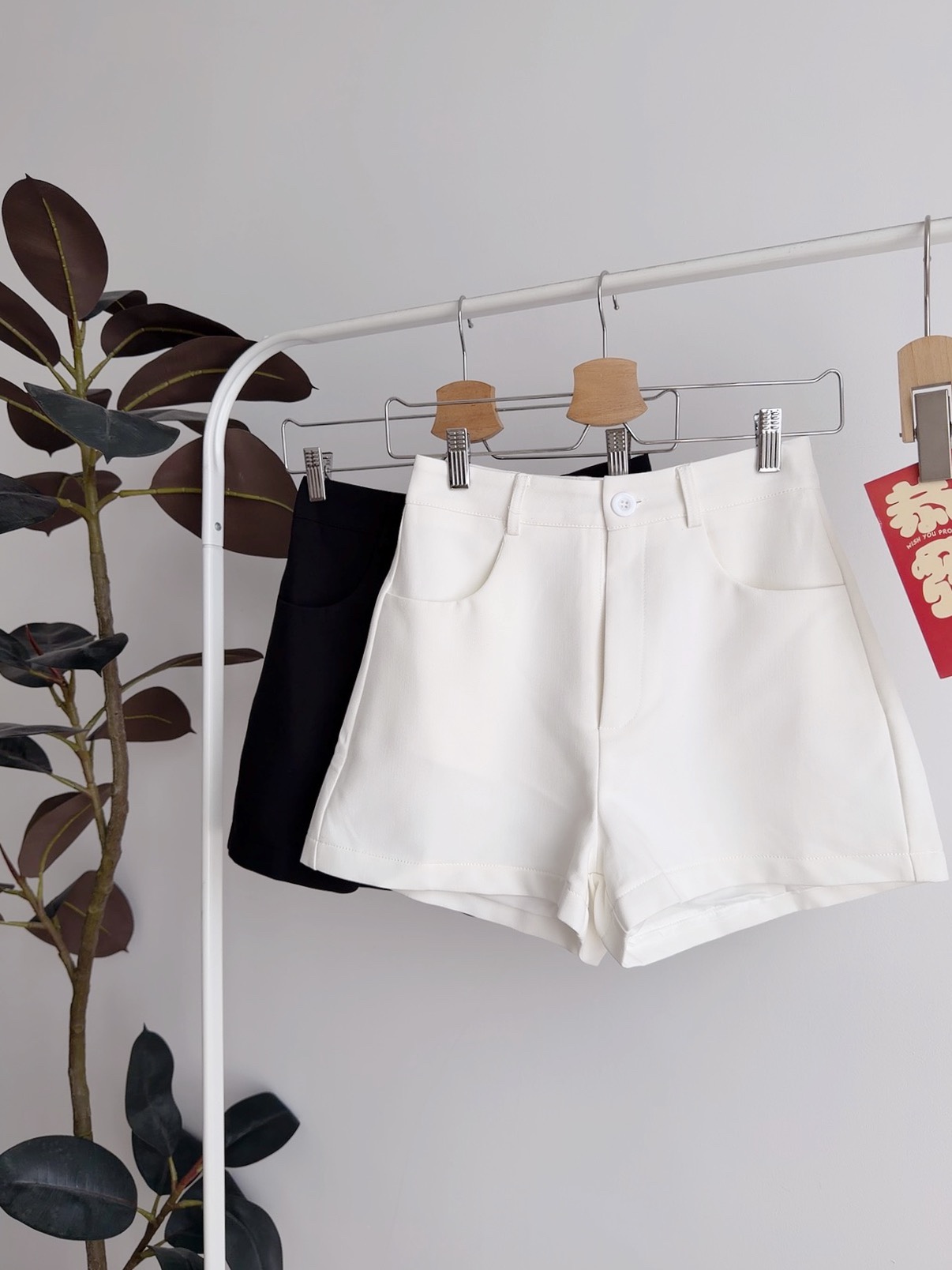 B72724 BLAIRE ELEGANT SHORTS