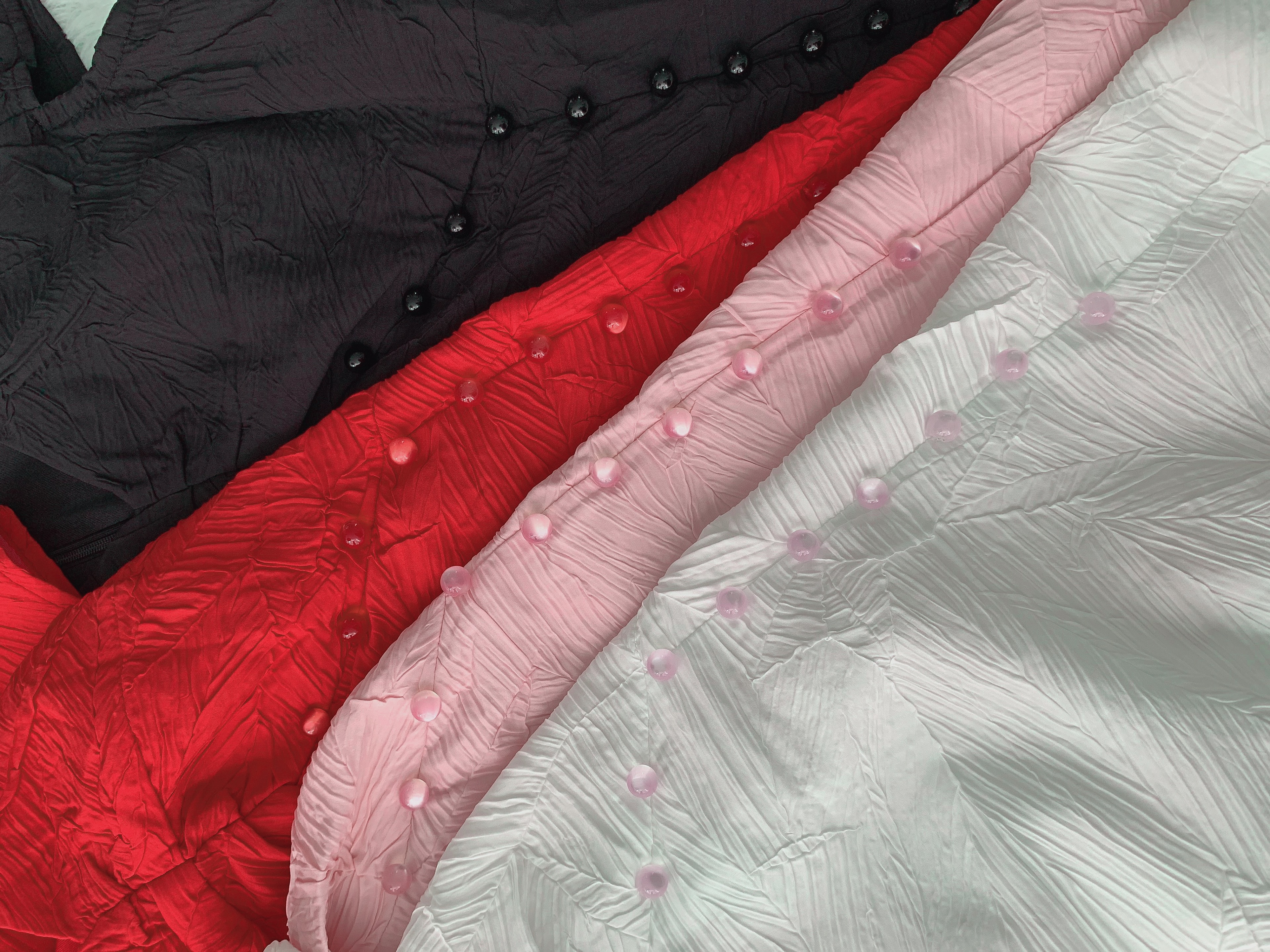 D60821 NANNCY V NECK MIDI DRESS