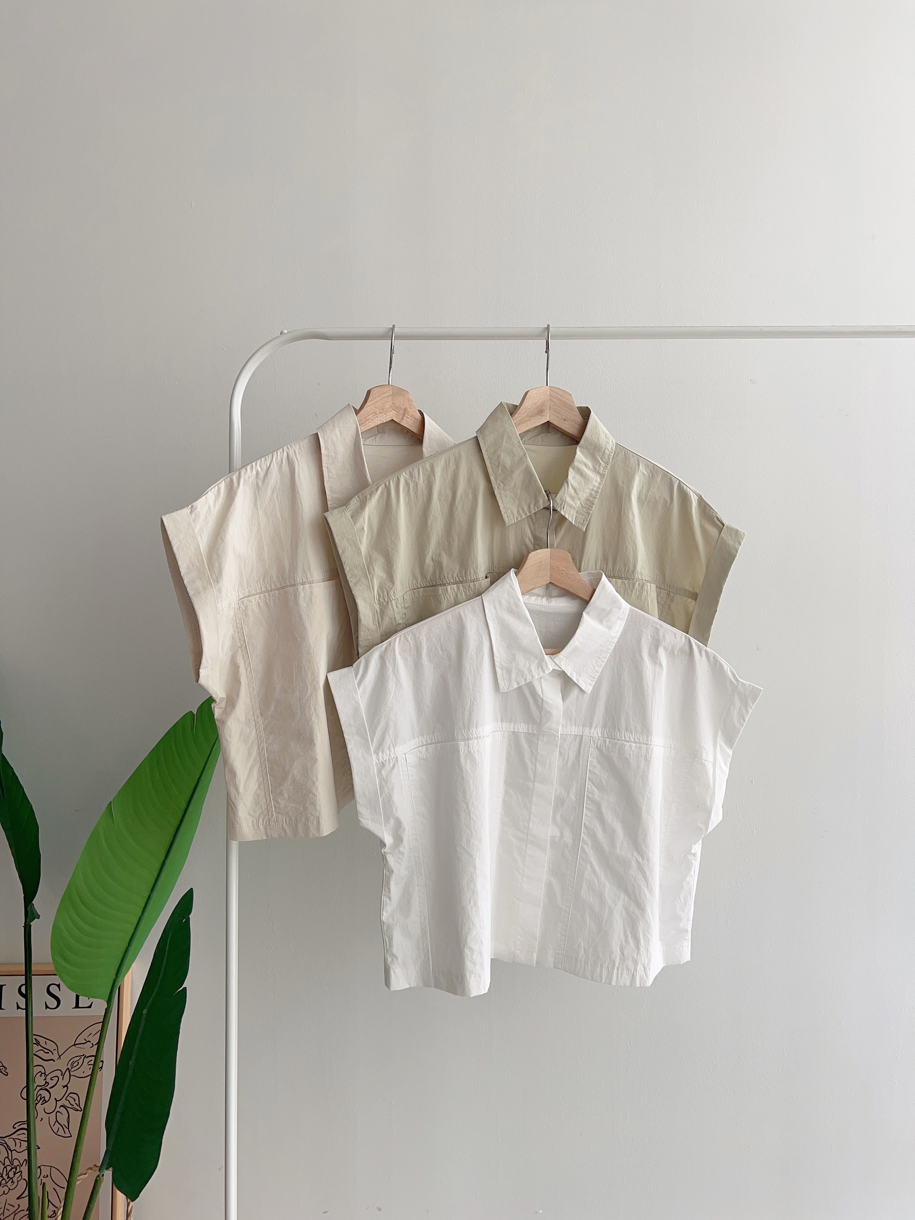 T70477 FOLDED SLEEVE COLLAR SHIRT 