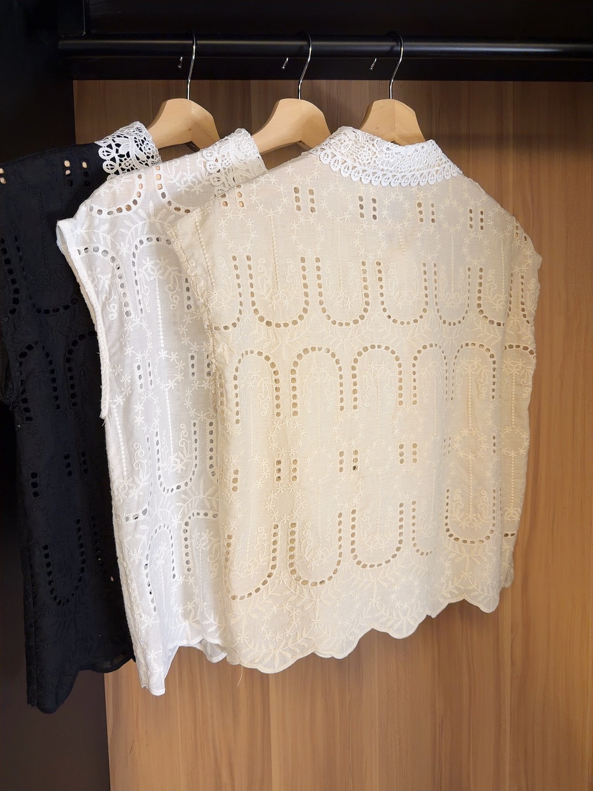 FT700 MIYA PREMIUM EYELET SHIRT