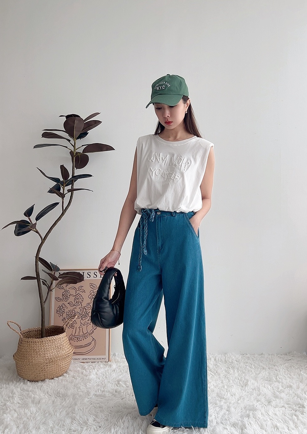 T70487 WHY NOT SLEEVELESS SUMMER TEE