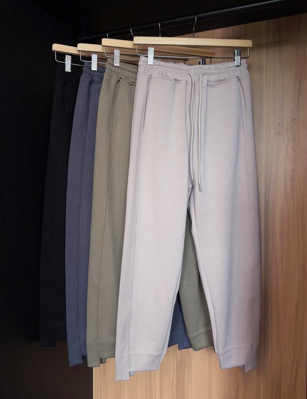 KDB103 GRACE UNEVEN JOGGER PANTS