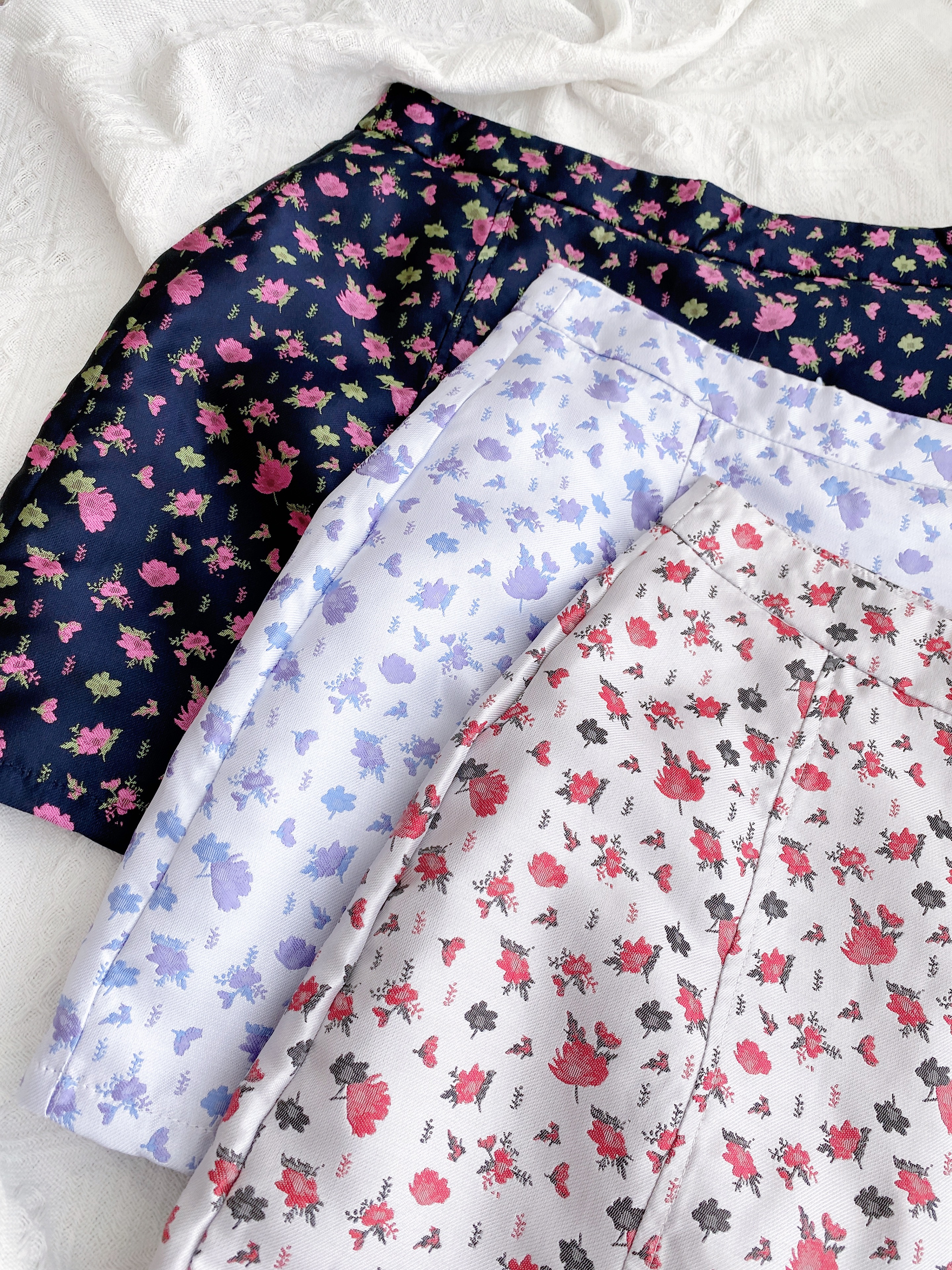 B9309 BERRY FLOWER HW SKORT