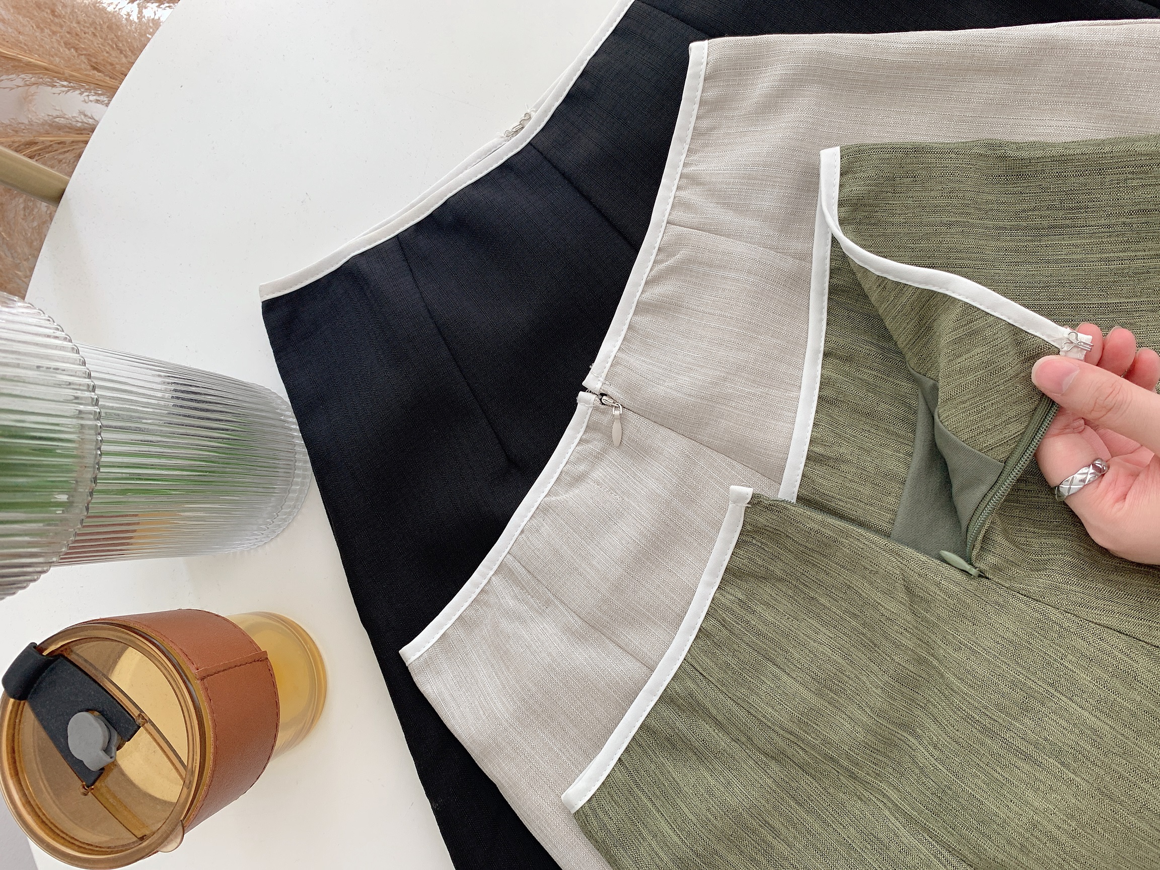 B70163 PEARL BOLD LINE SHORTS