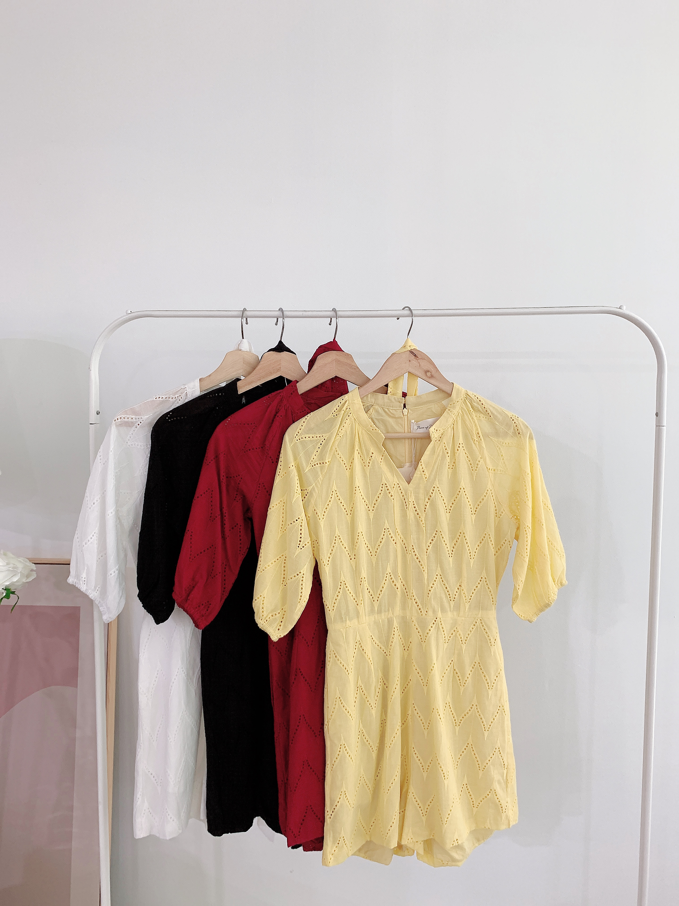 D7697 FESTIVE BELTED CROCHET JUMPER