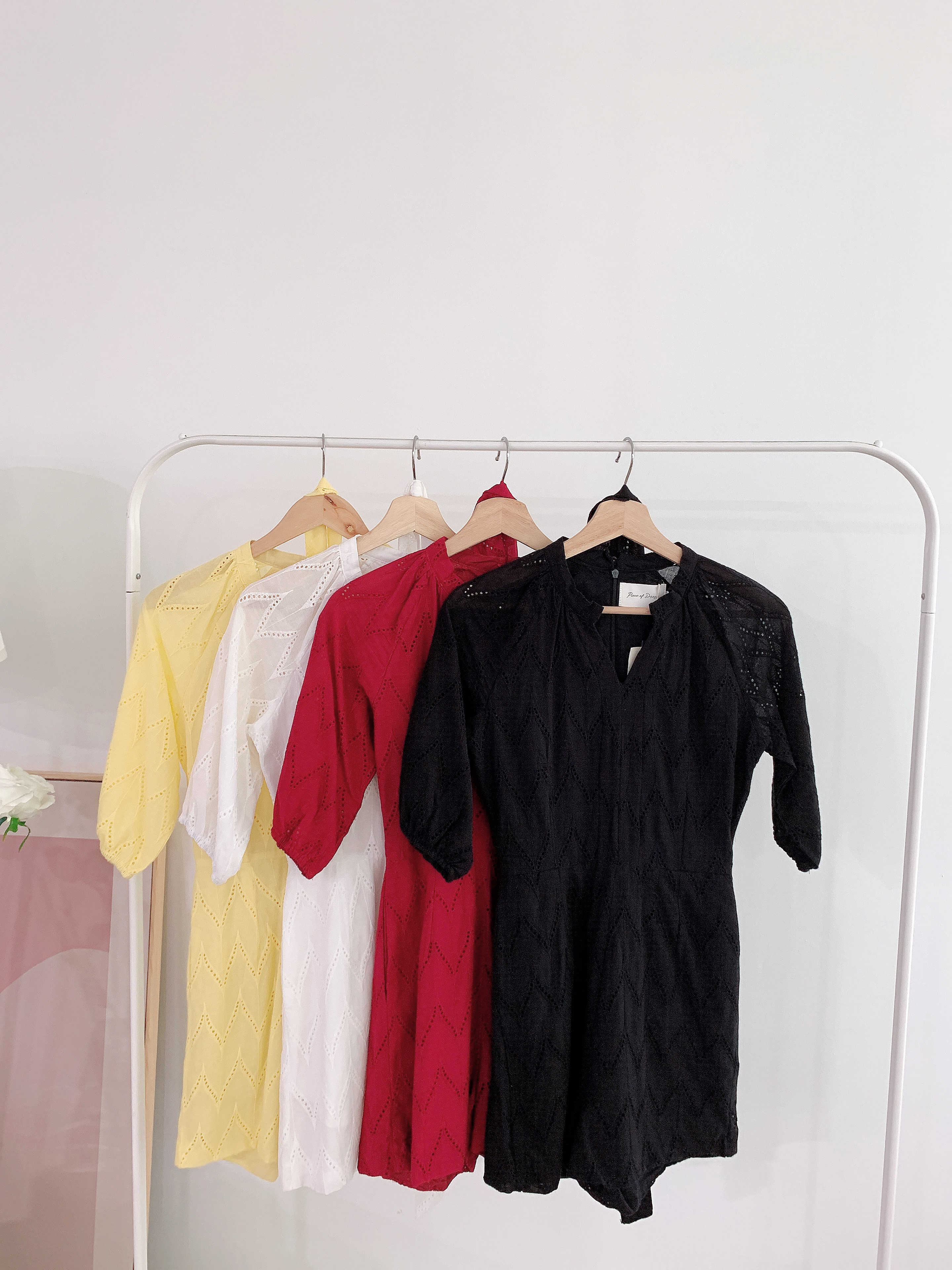 D7697 FESTIVE BELTED CROCHET JUMPER