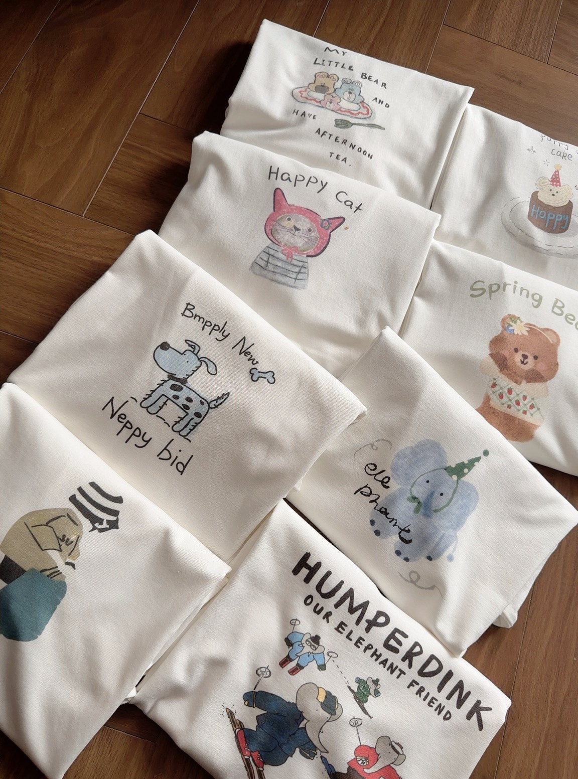 IST- SOFT DOODLE TEE