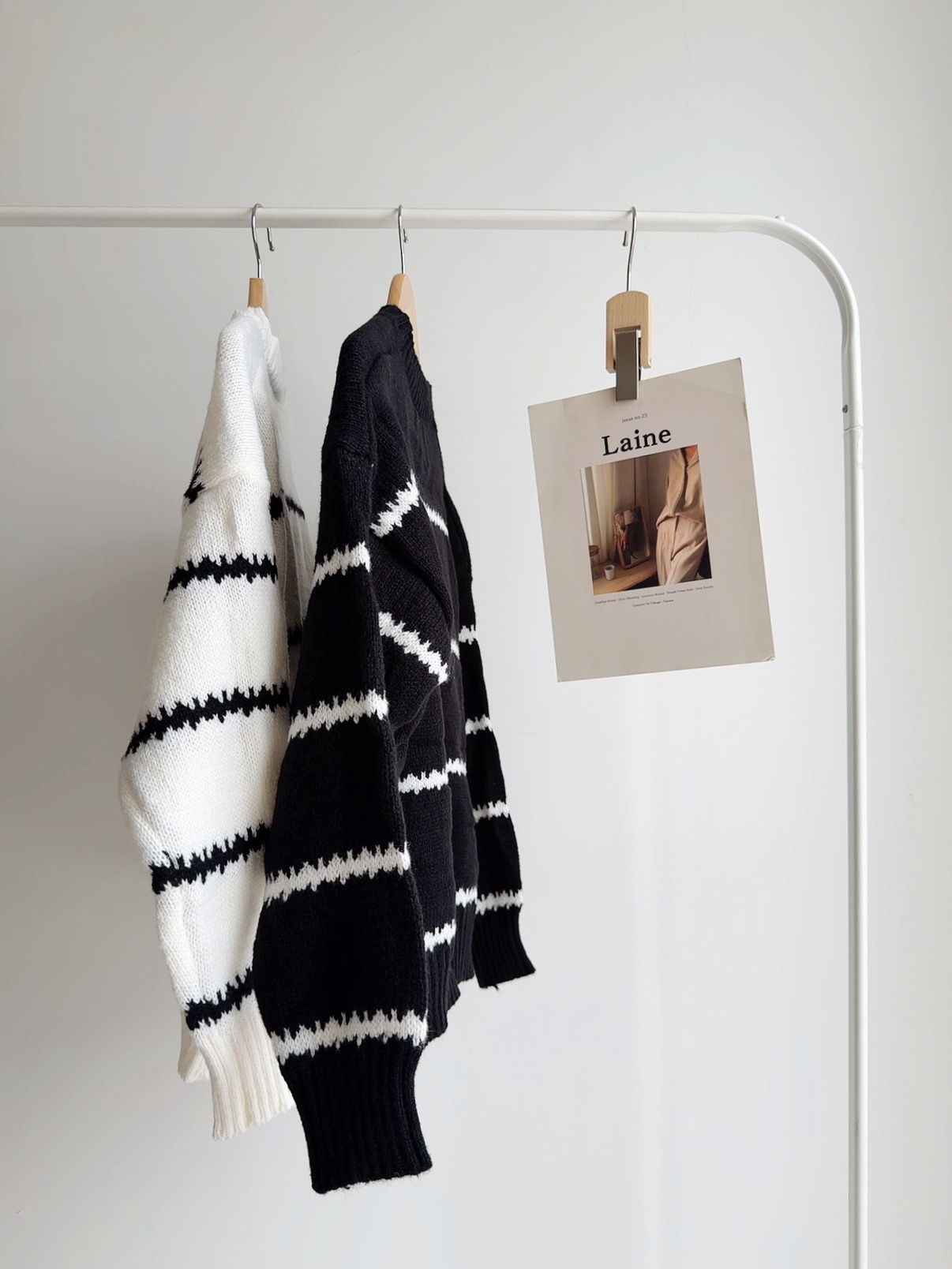 T72785 YUNA CURL LINE KNIT TOP