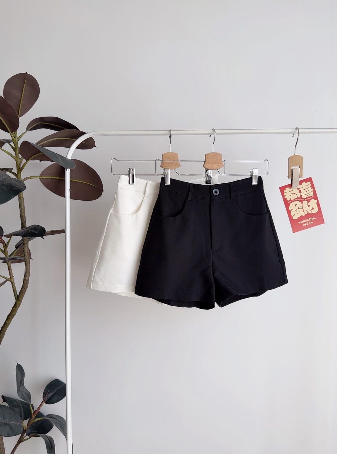 B72724 BLAIRE ELEGANT SHORTS