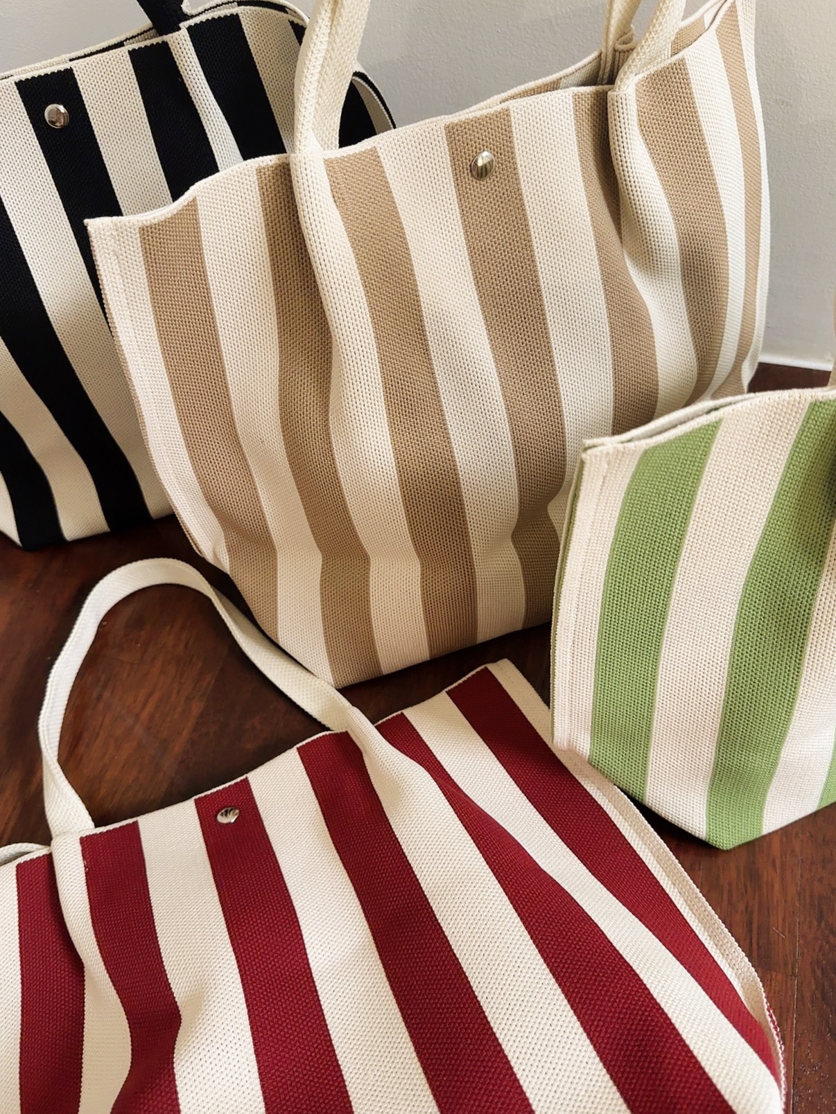 A101 HOLIDAY STRIPE TOTE