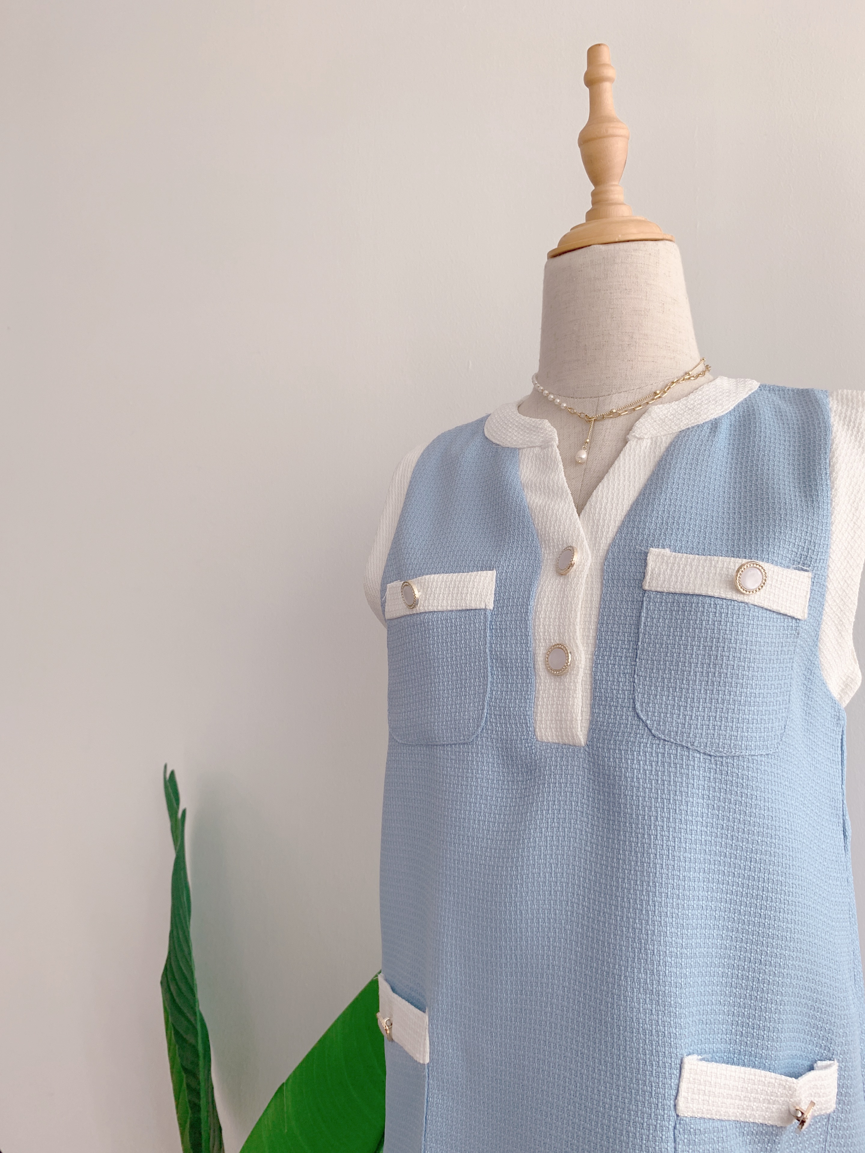 D70534 GABRIELLA CLASSIC TWEET DRESS