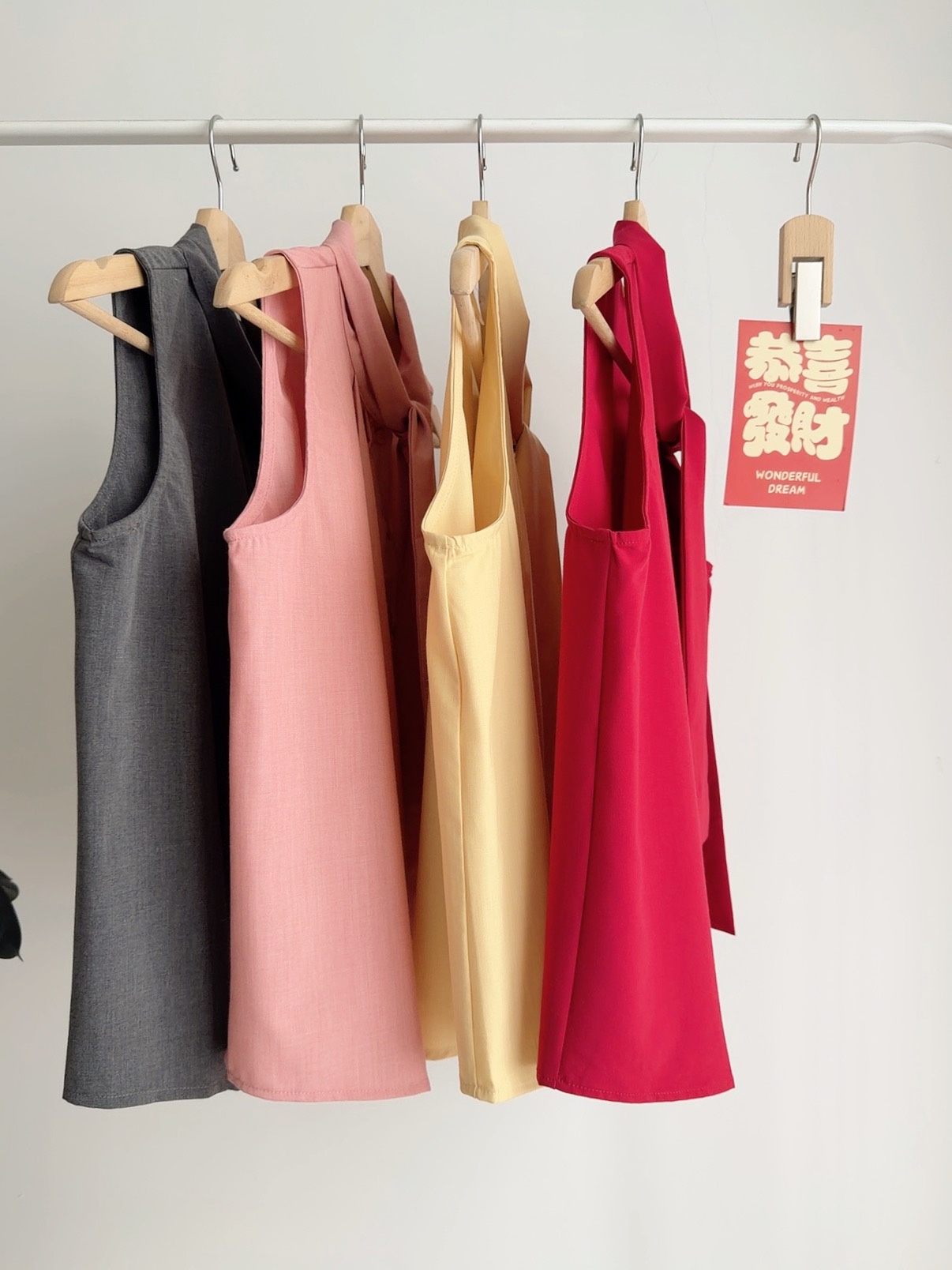 T72651  CHANNE ELEGANCE BOW STRAP TOP