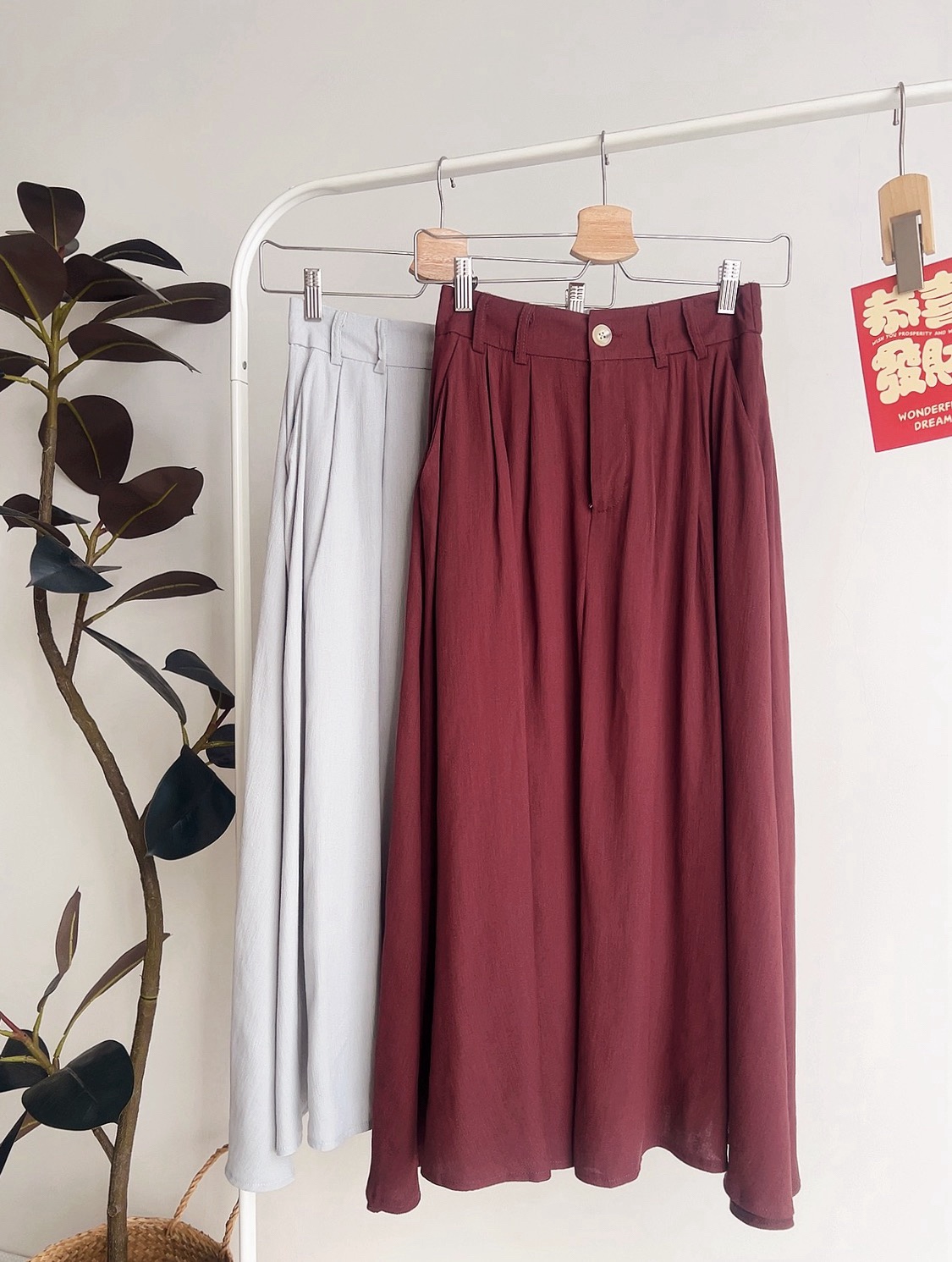 B72687 BELLE LINEN PLEAT SKIRT
