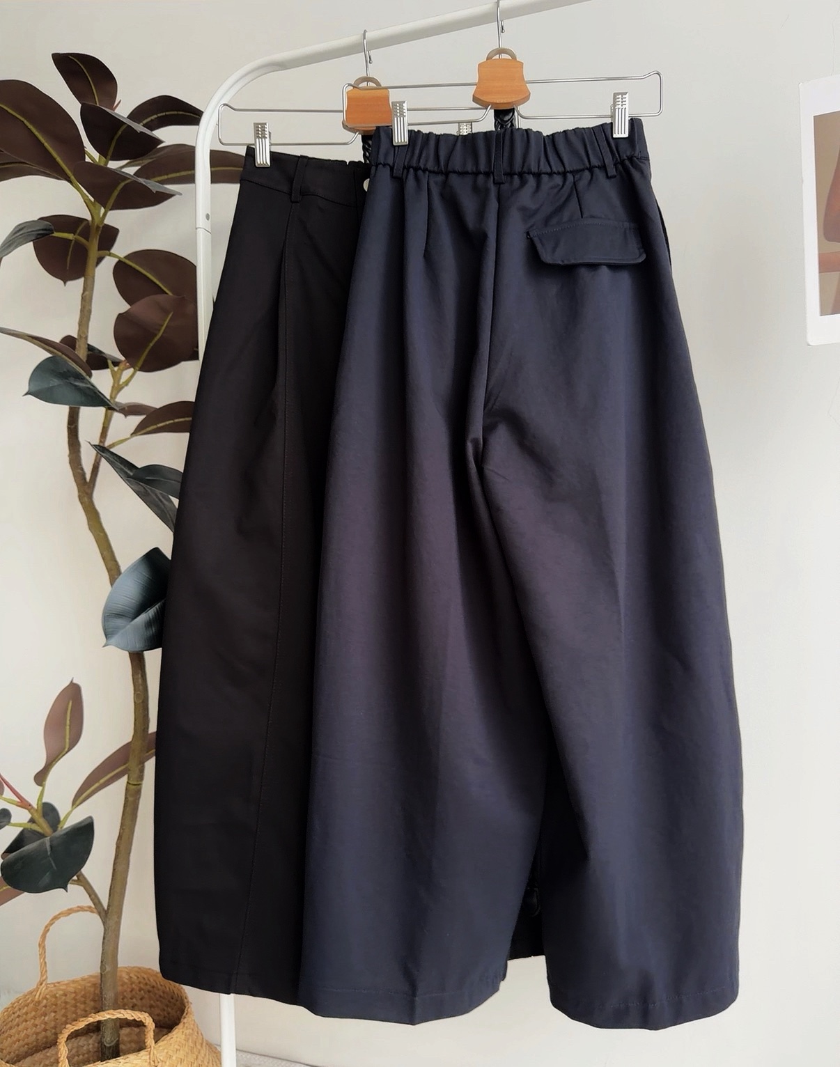 B72658  CERYS STRUCTURED BELTED PALAZZO PANTS