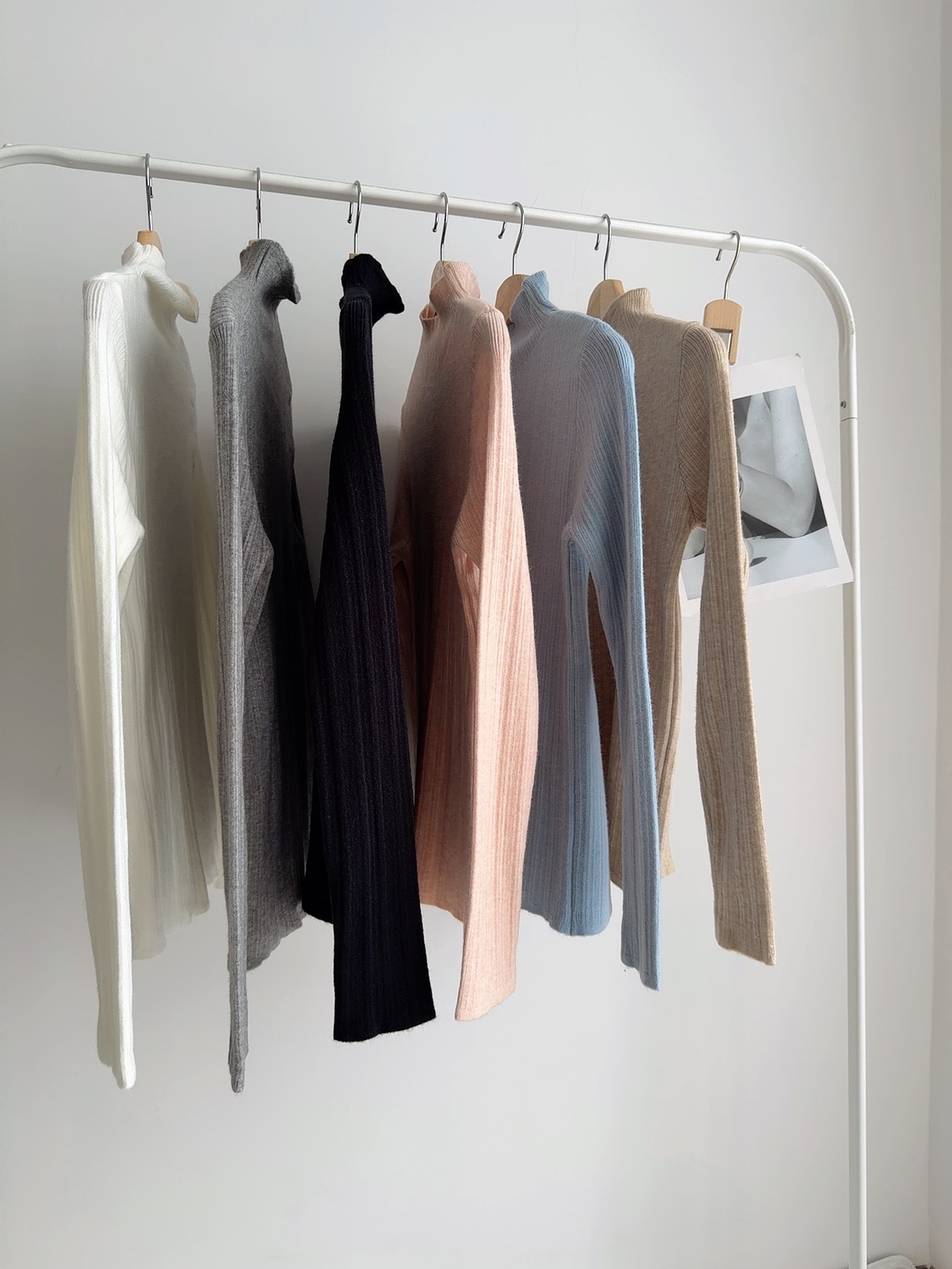 T72602 ARIE HIGH NECK RIB KNIT