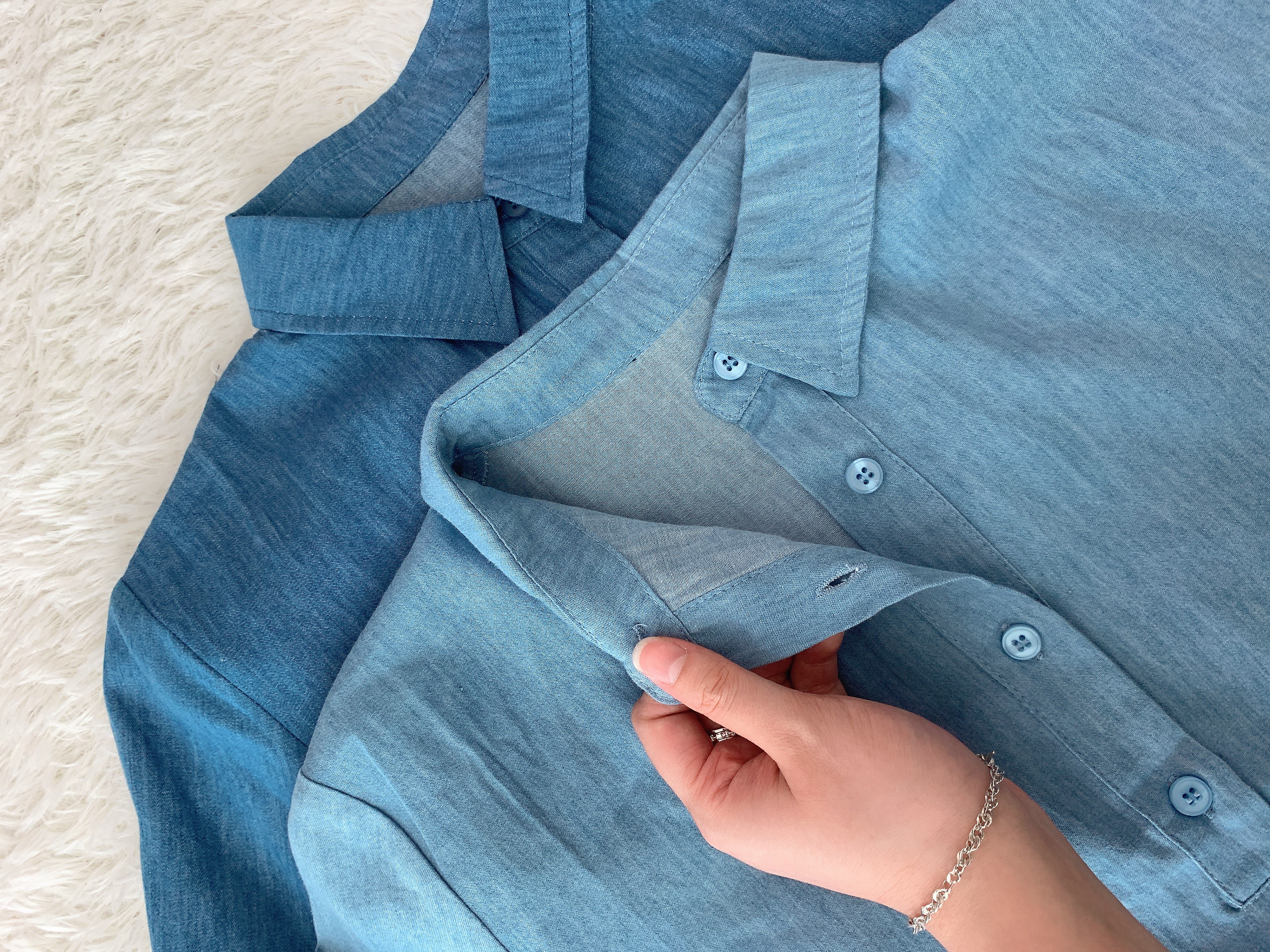 T60900 MEADOW WASH OFF DENIM BLOUSE