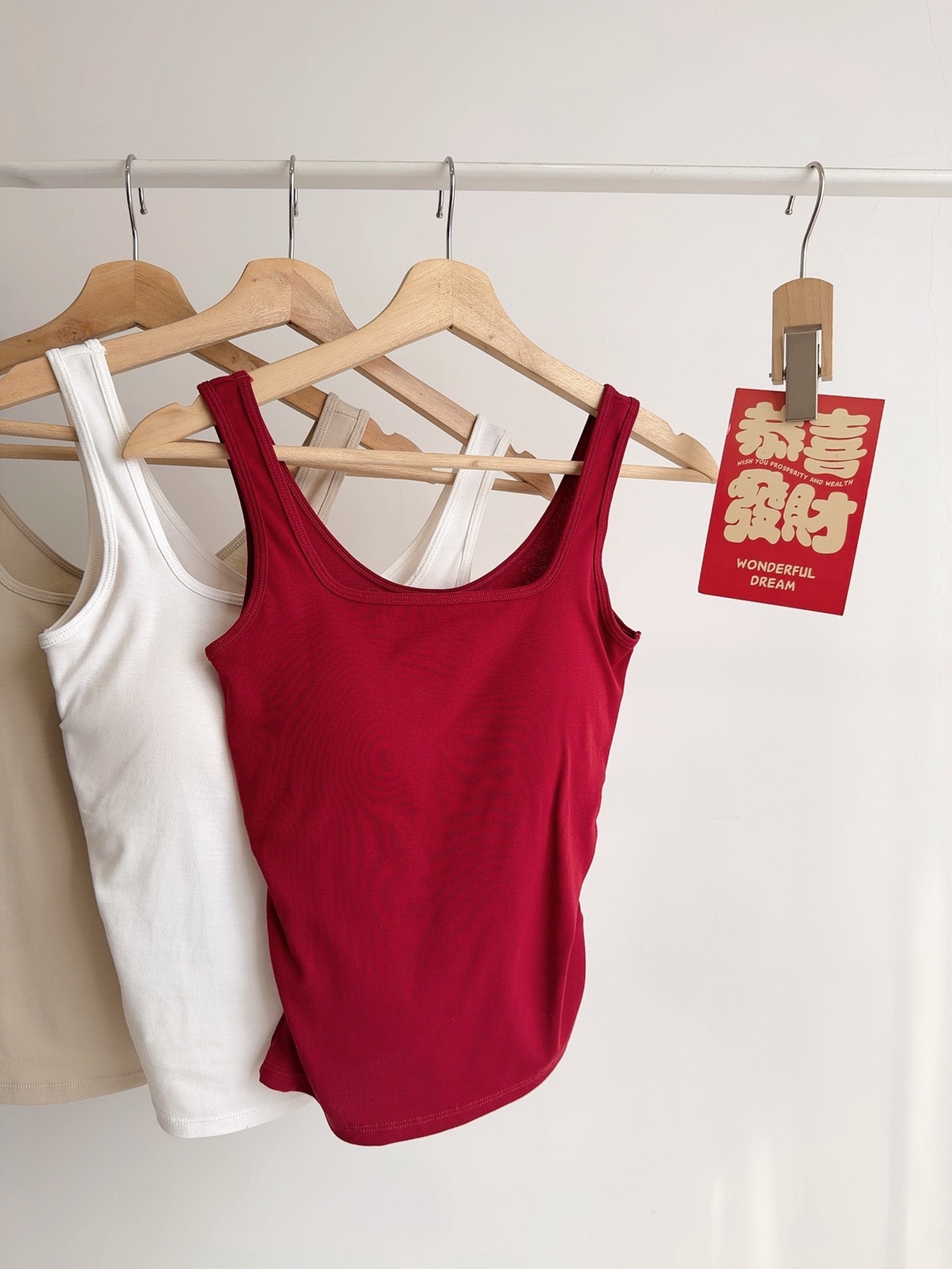 T72746 SELIN SQUARE NECK FIT TANK