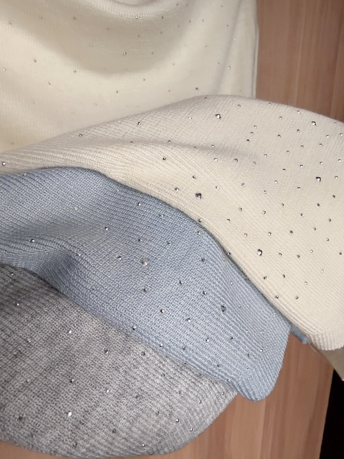 TLT2611  ELIRA RHINESTONE DRAPE COLLAR 