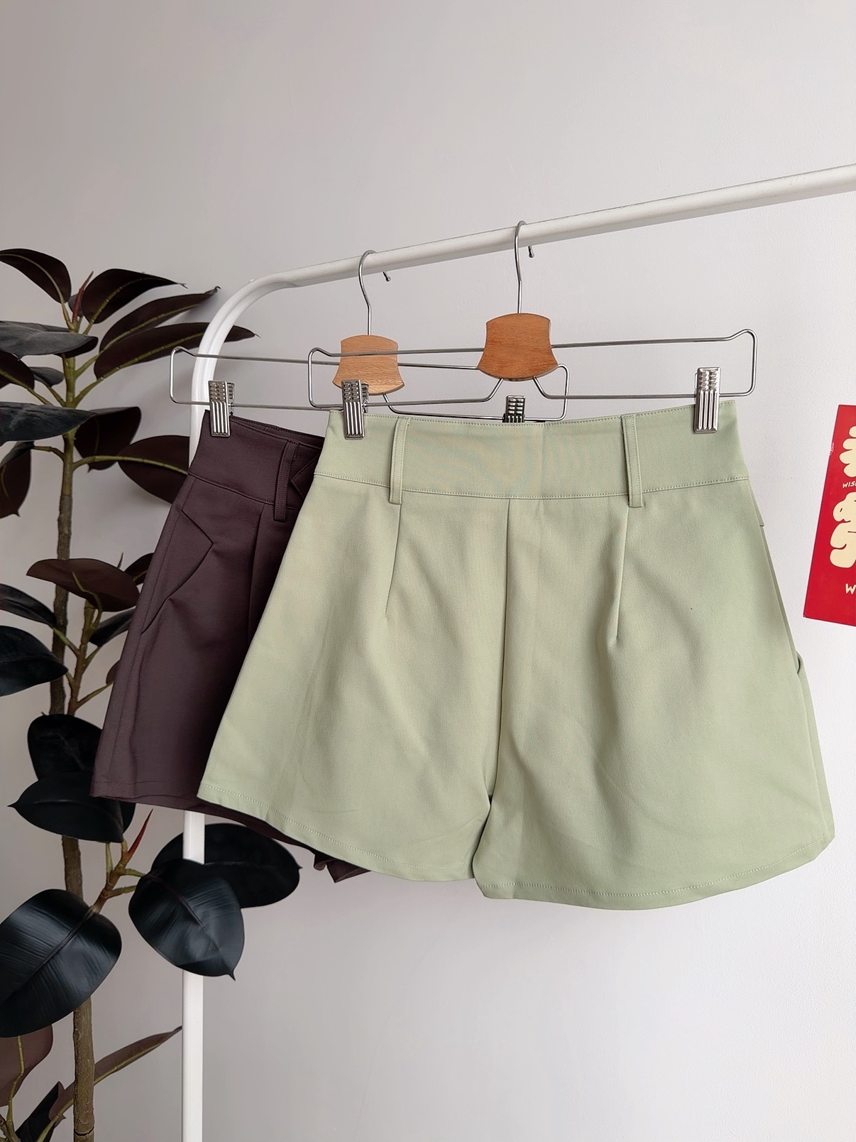 B72741 AVELINE A CUT SHORTS